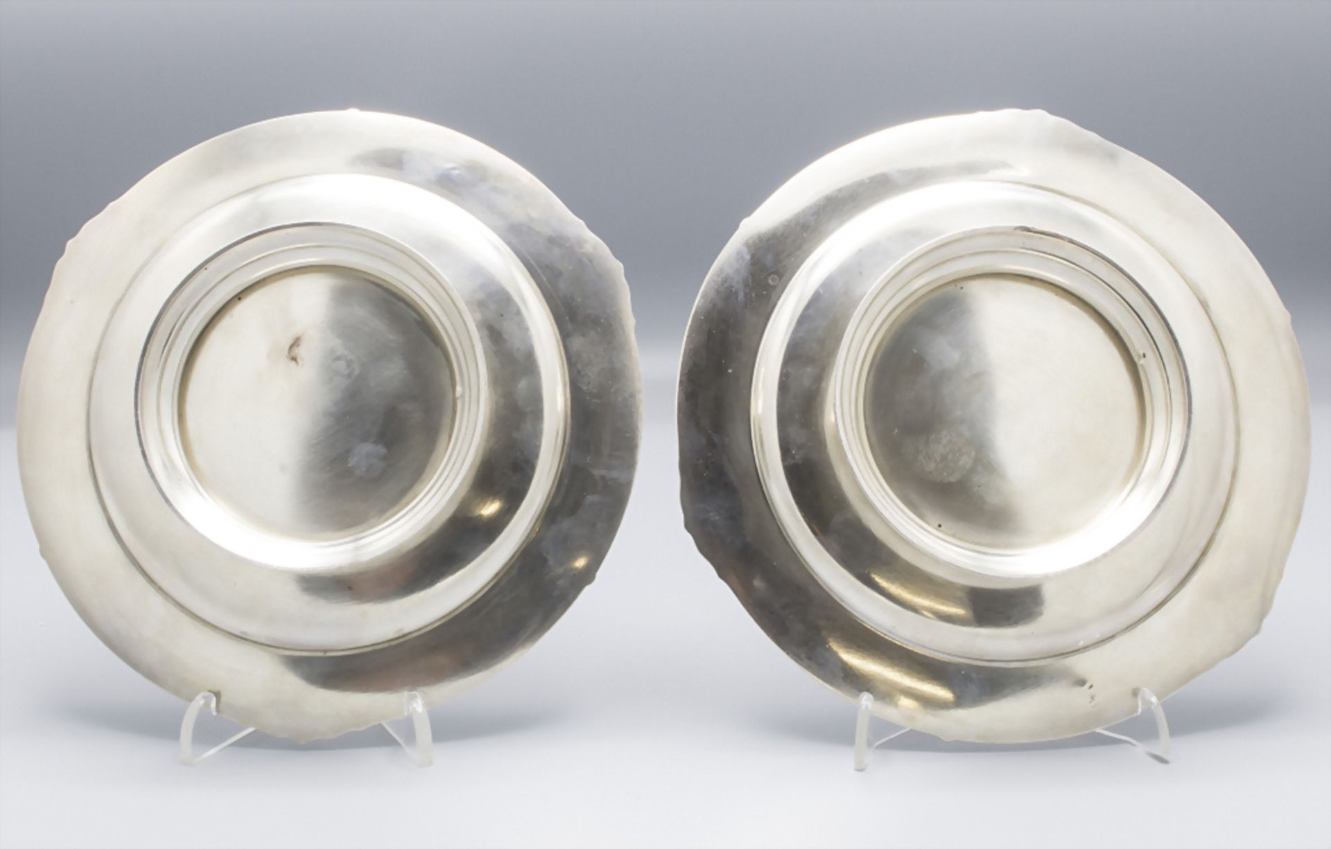 Paar Konfektschalen / Paire de coupes en argent massif / A pair of silver sweetmeat dishes, ... - Image 4 of 6