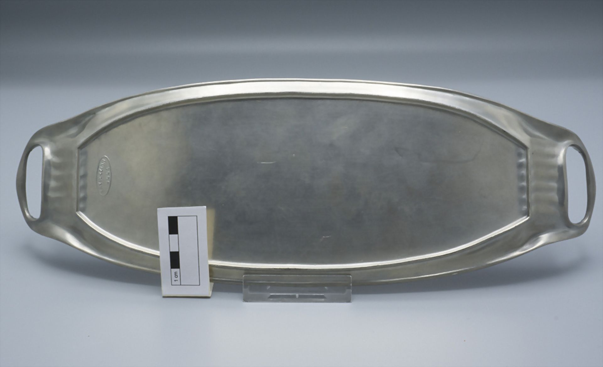 Jugendstil Tablett / An Art Nouveau tin tray, Kayserzinn, J.P. Kayser Sohn, Krefeld, um 1900 - Image 2 of 3