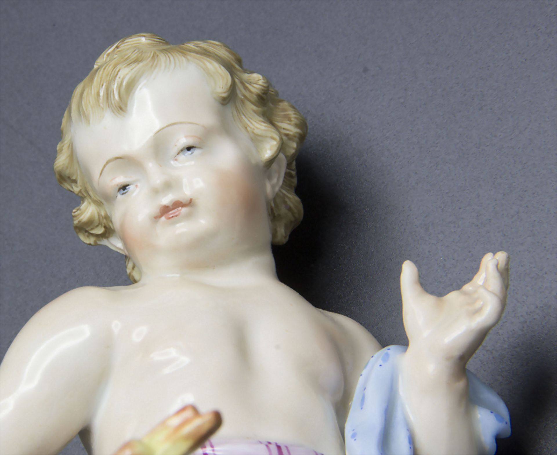 Putto mit Pulverfass / A cherub with a powder keg, Meissen, um 1860 - Image 5 of 7