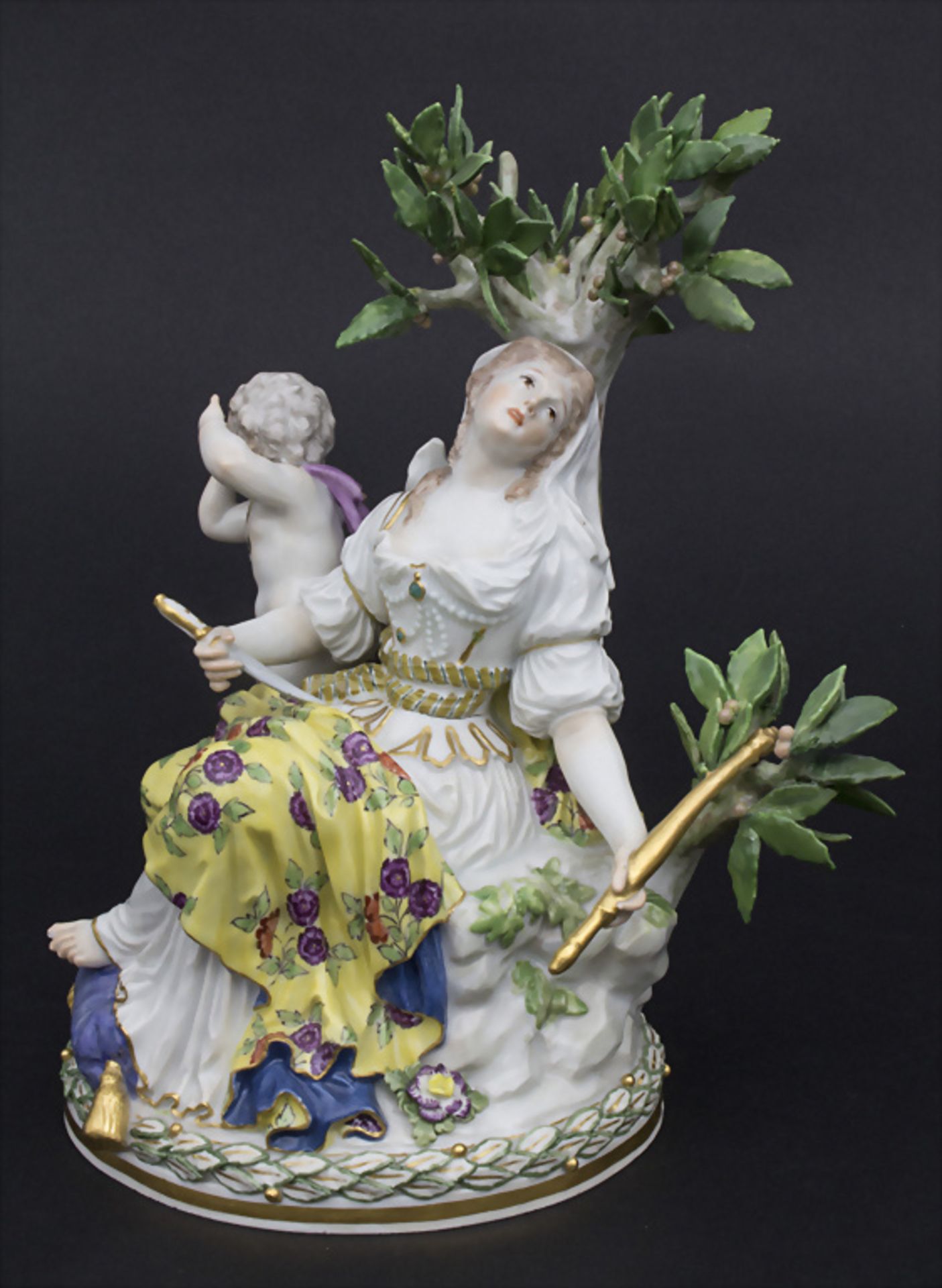 Figurengruppe 'Melpomene mit Putto' / A figural group 'Melpomene with cupid', Meissen, 19. Jh.