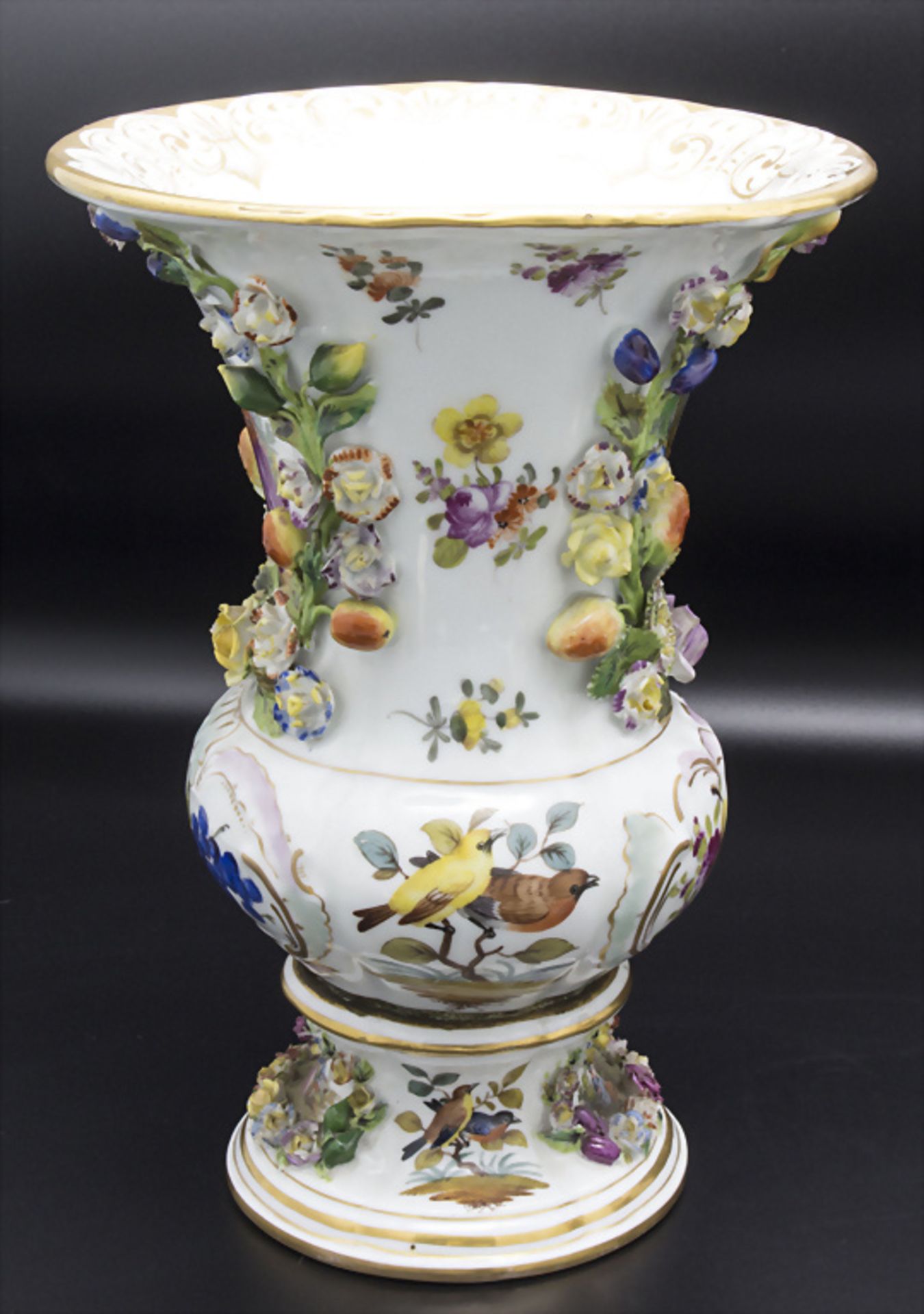 Paar Kratervasen mit galanten Szenen / A pair of urn vases with courting scenes, Carl Thieme, ... - Image 3 of 19