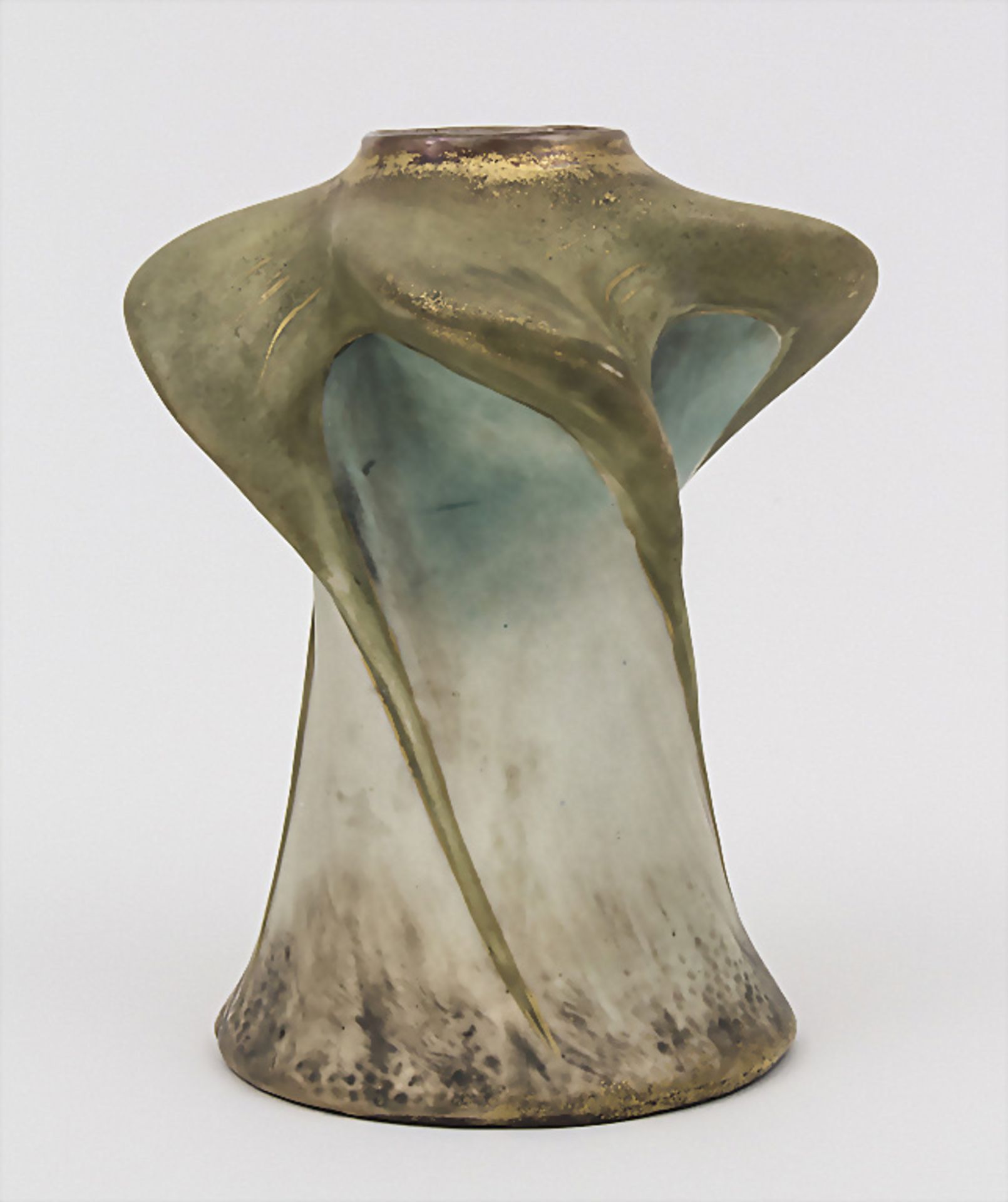 Jugendstil Vase / An Art Nouveau Vase, Amphora-Werk Riessner, Stellmacher & Kessel, Teplitz / ...