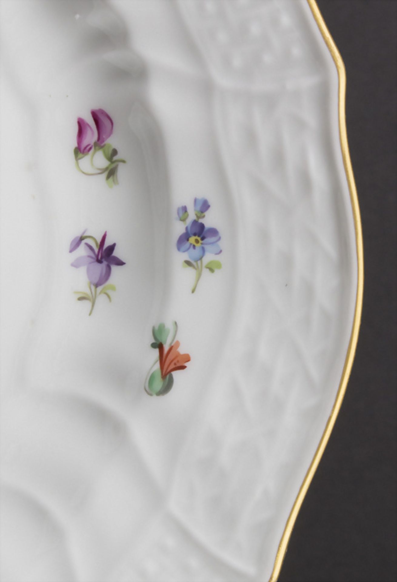 Teller mit Blumen und Insekten / A plate with flowers and insects, Meissen, um 1860 - Image 3 of 6