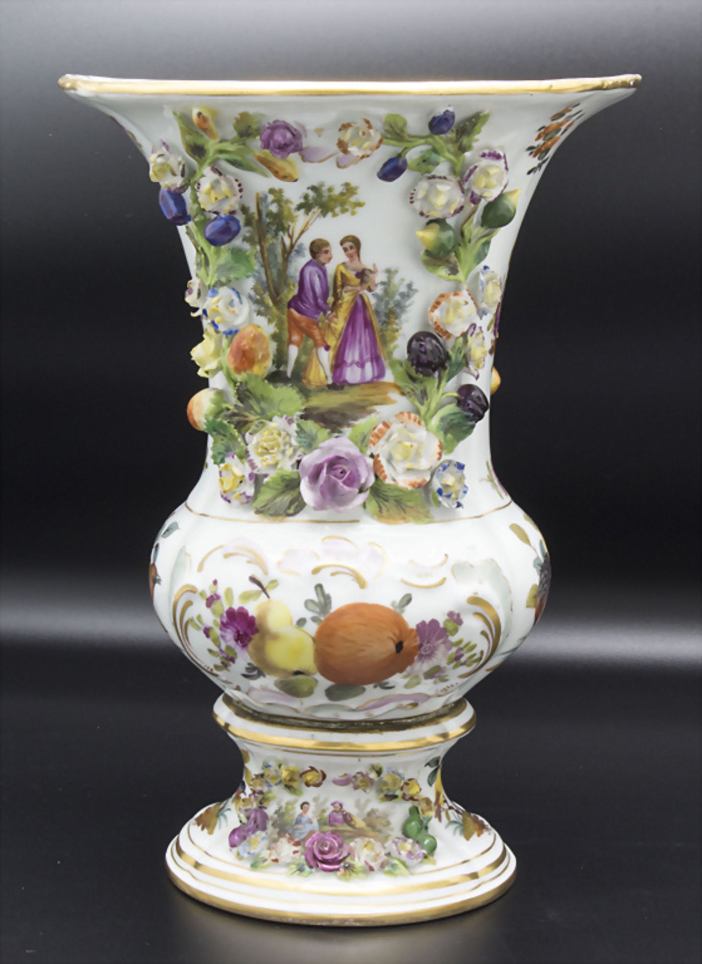 Paar Kratervasen mit galanten Szenen / A pair of urn vases with courting scenes, Carl Thieme, ... - Image 2 of 19