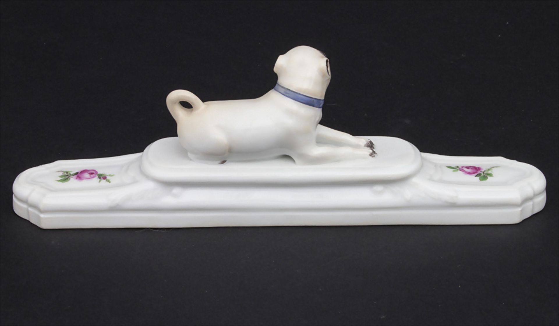 Briefbeschwerer mit Mops / A paperweight with a pug dog, Meissen, Mitte 19. Jh. - Bild 4 aus 7