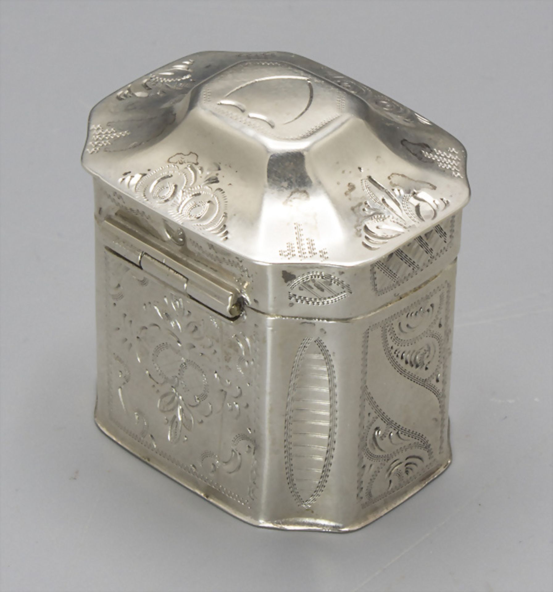 Tabatiere / Schnupftabakdose / A silver snuff box, Niederlande / Nederland, um 1833 - Image 2 of 8