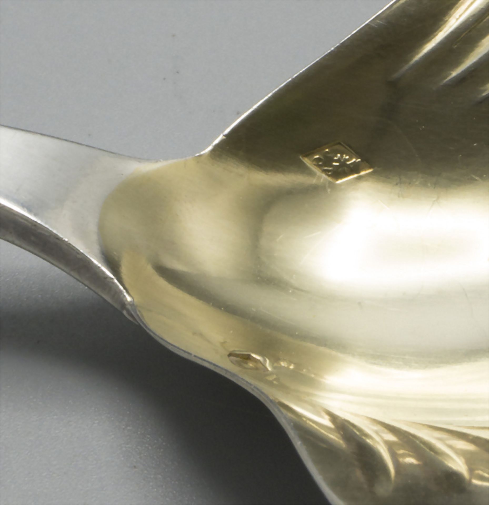 Art Déco Vorlegebesteck 5 tlg. / 5 pieces of a silver Art Deco serving cutlery set, Jacques & ... - Bild 7 aus 7