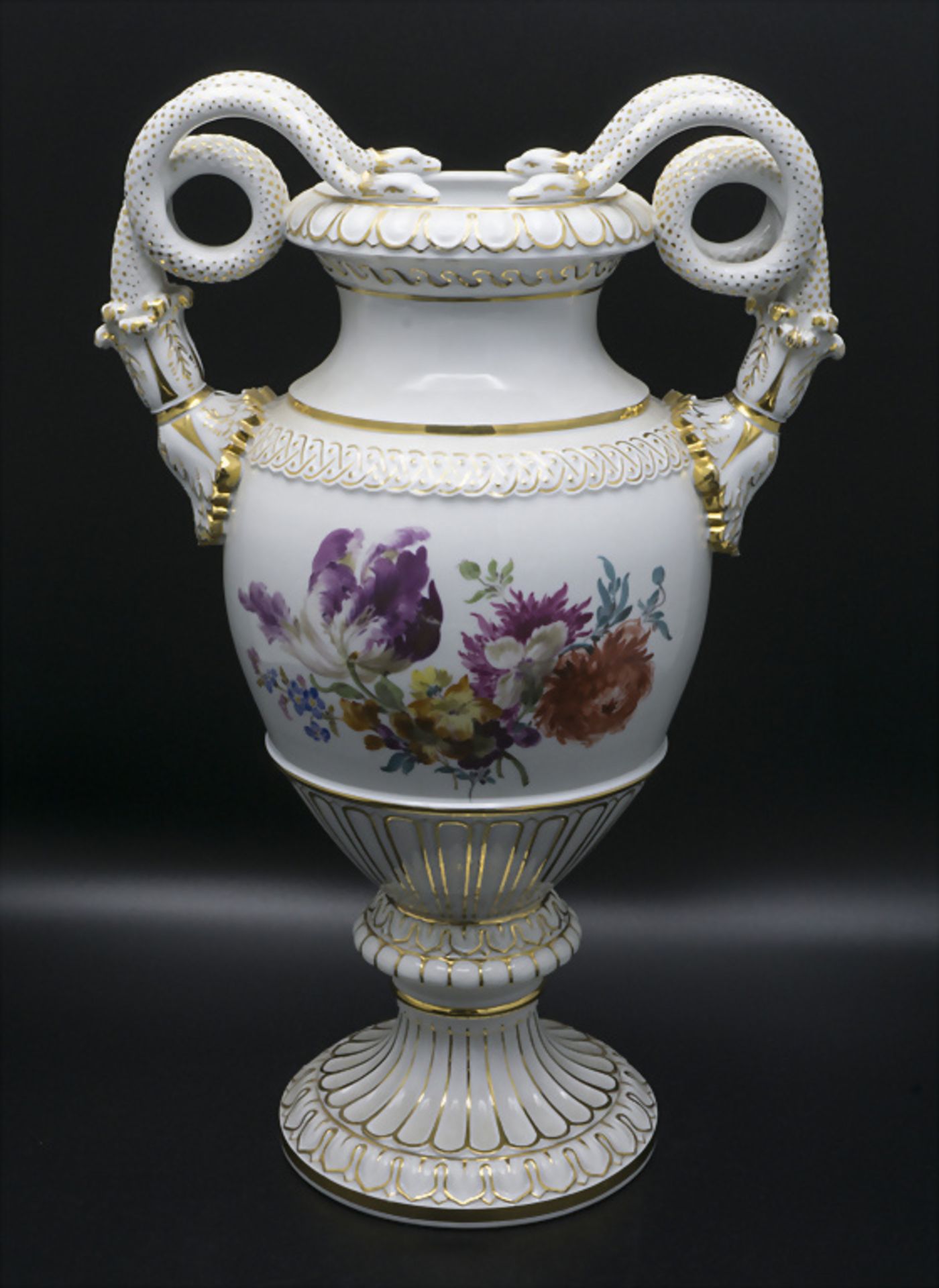 Schlangenhalshenkelvase / A snake neck handled vase, Entwurf Ernst August Leuteritz ...