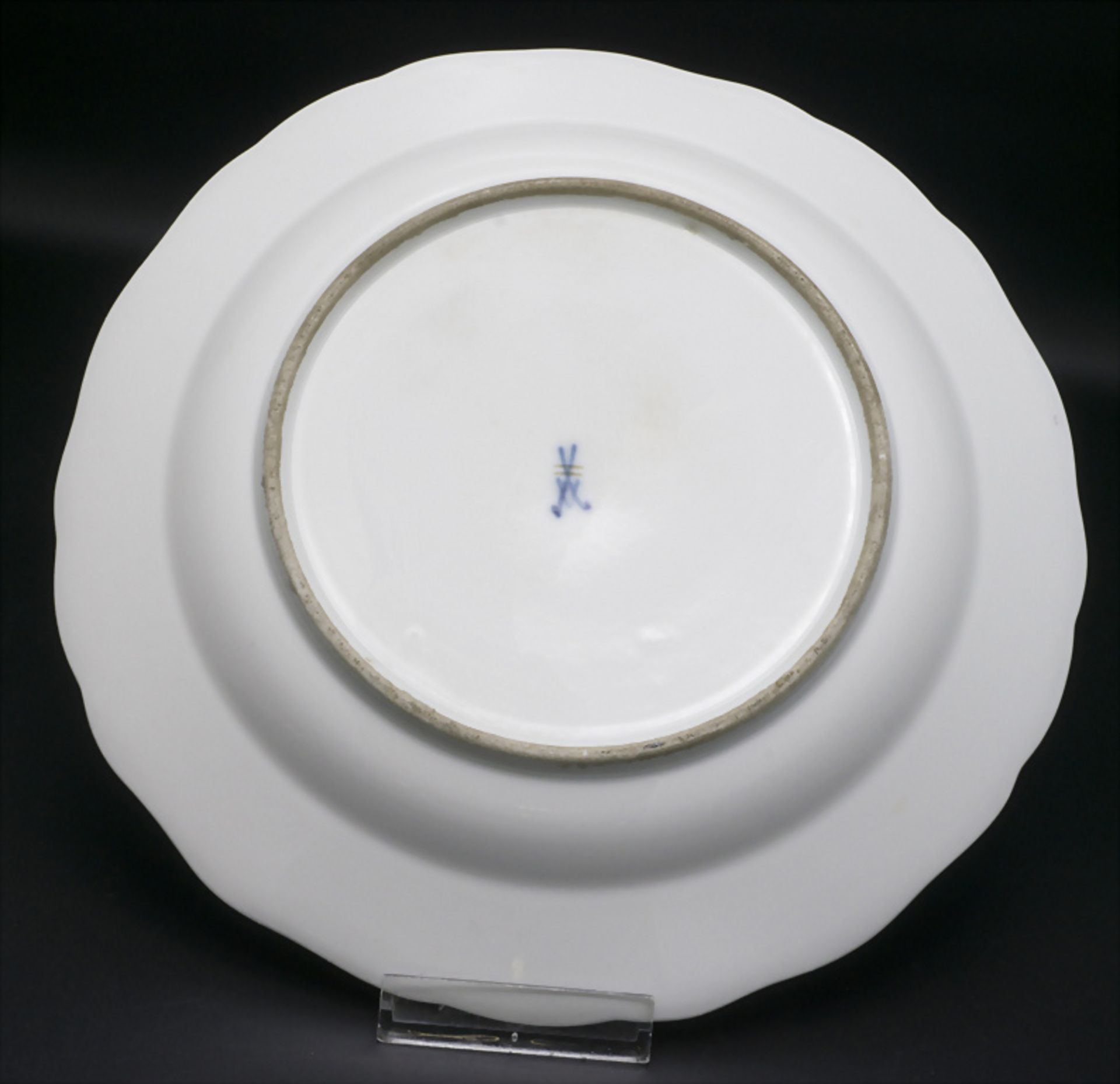 Teller mit Akelei / A plate with columbine flower, Meissen, um 1860 - Image 3 of 4