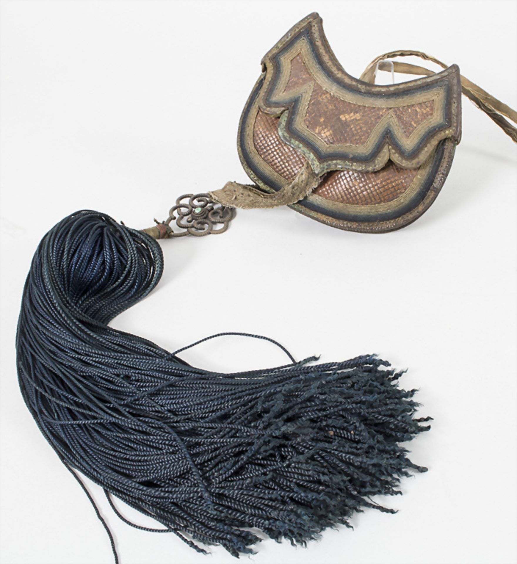 Tasche mit Anhänger und Quaste / A bag with pendant and tassel, wohl Südamerika