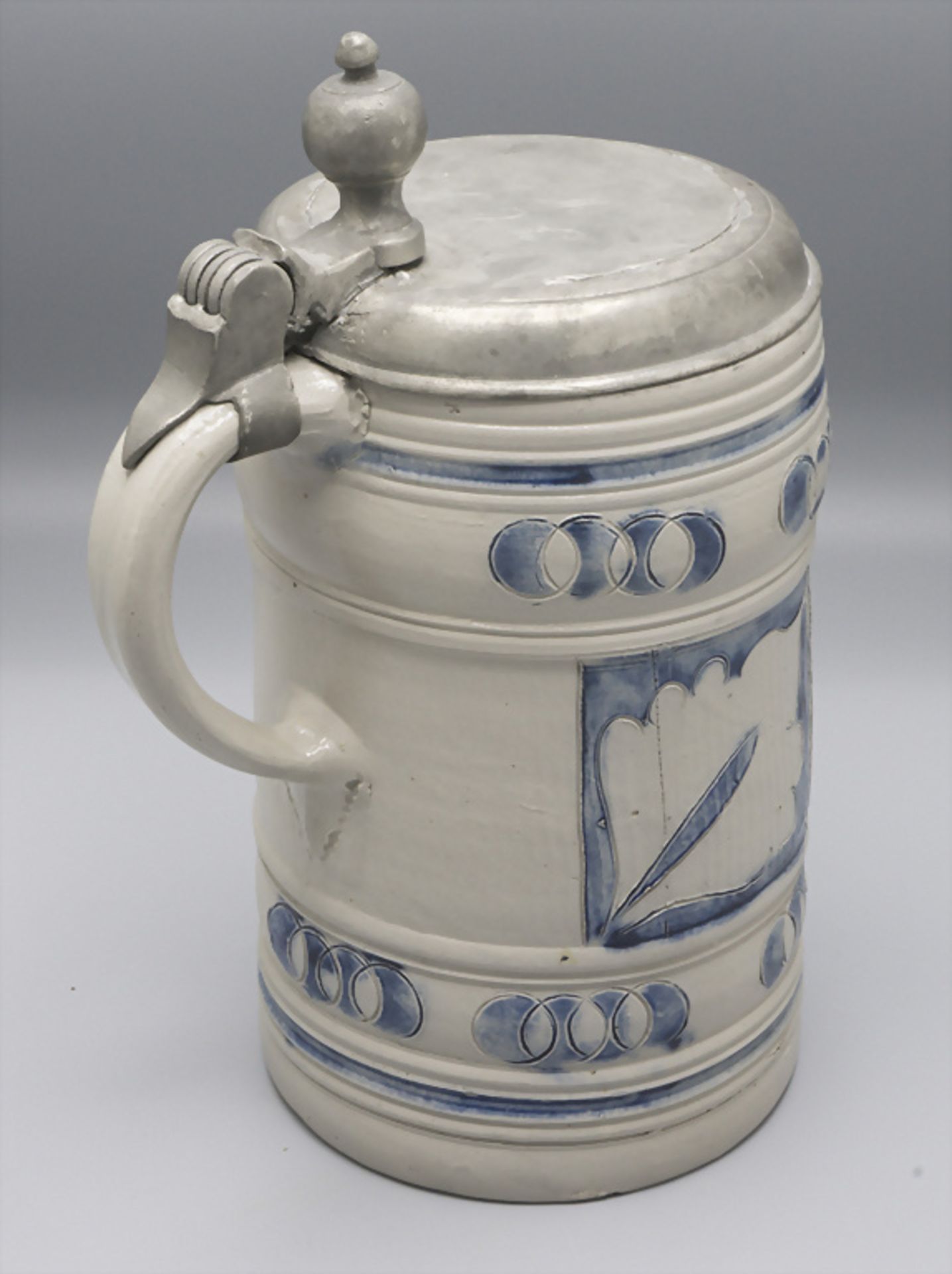 Steinzeug Walzenkrug mit Floraldekor / A stoneware roller jug with floral decor, Westerwald, ... - Image 2 of 5