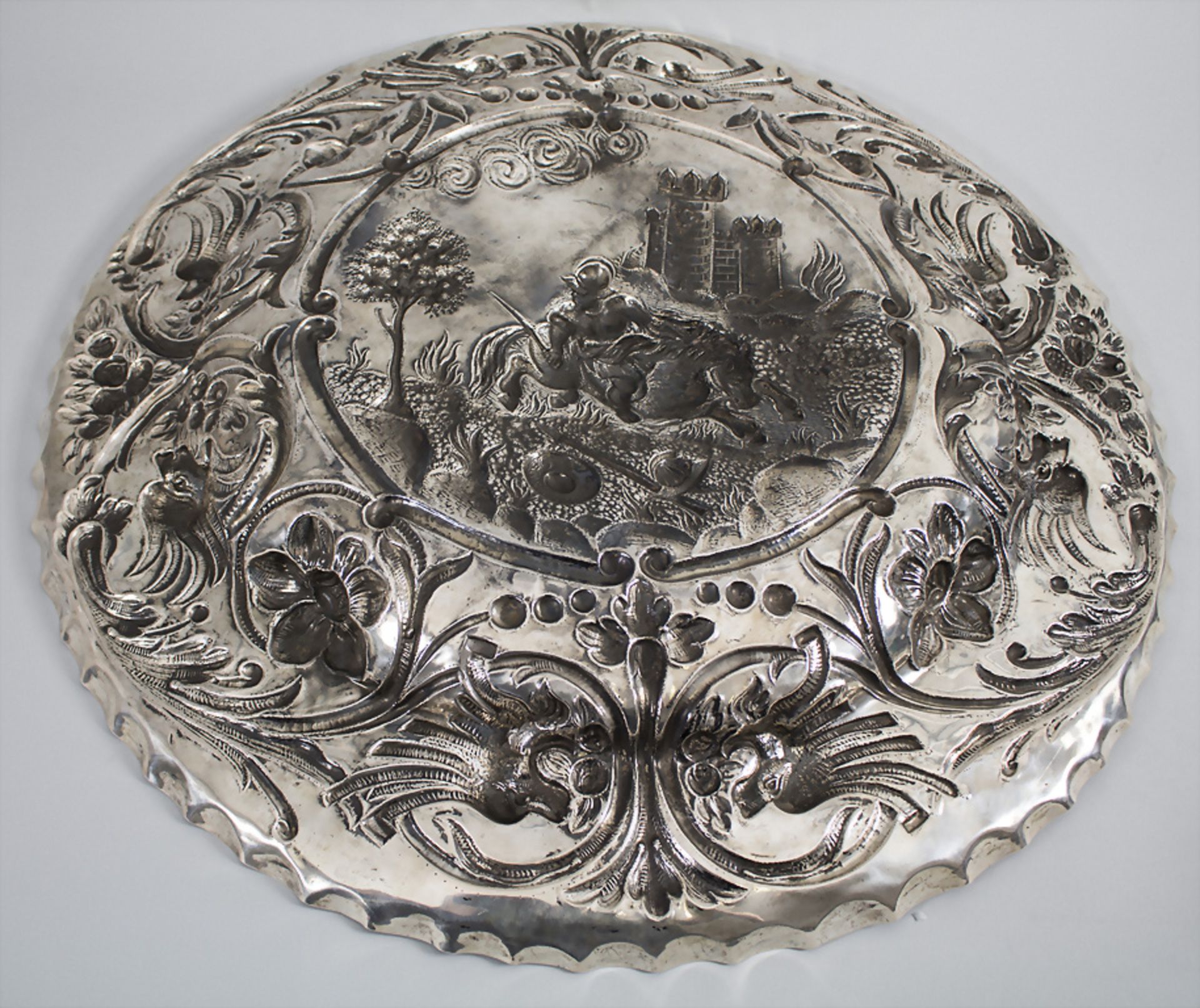 Große Schauplatte / A large silver plate, um 1900 - Bild 4 aus 4