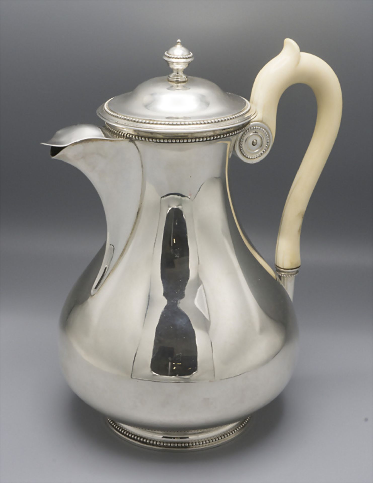 Weinkrug / A silver wine jug, Belgien, 19. Jh.