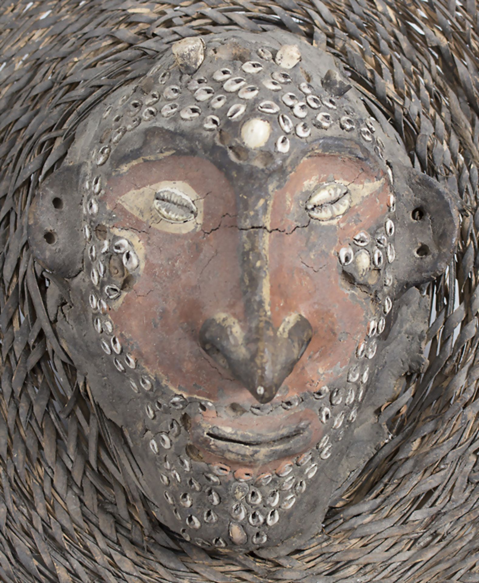 Afrikanische Maske / An African mask, wohl Zentralafrika, um 1900 - Image 2 of 3
