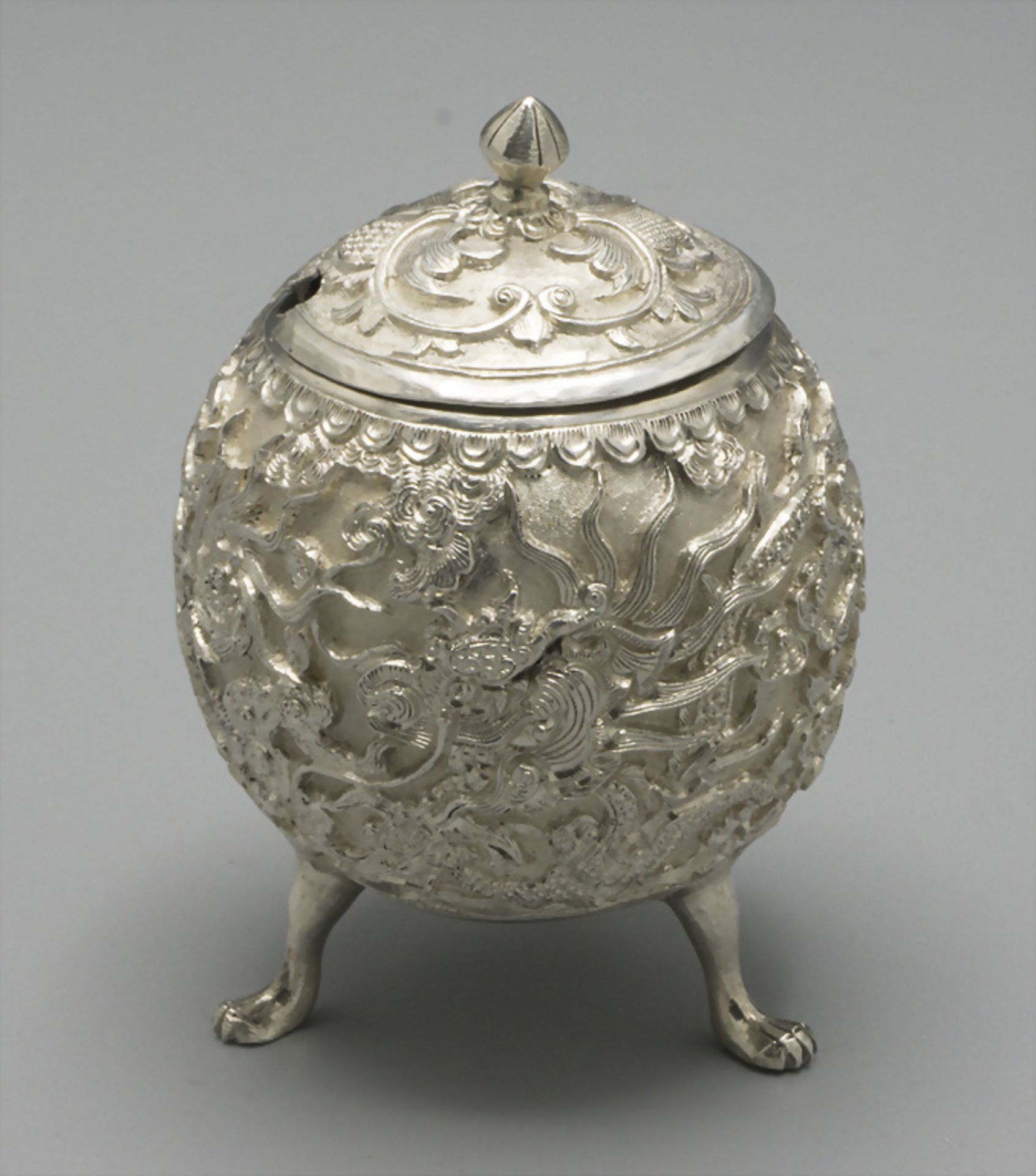 Saliere / A silver salt cellar, China/Vietnam, um 1900 - Image 2 of 7