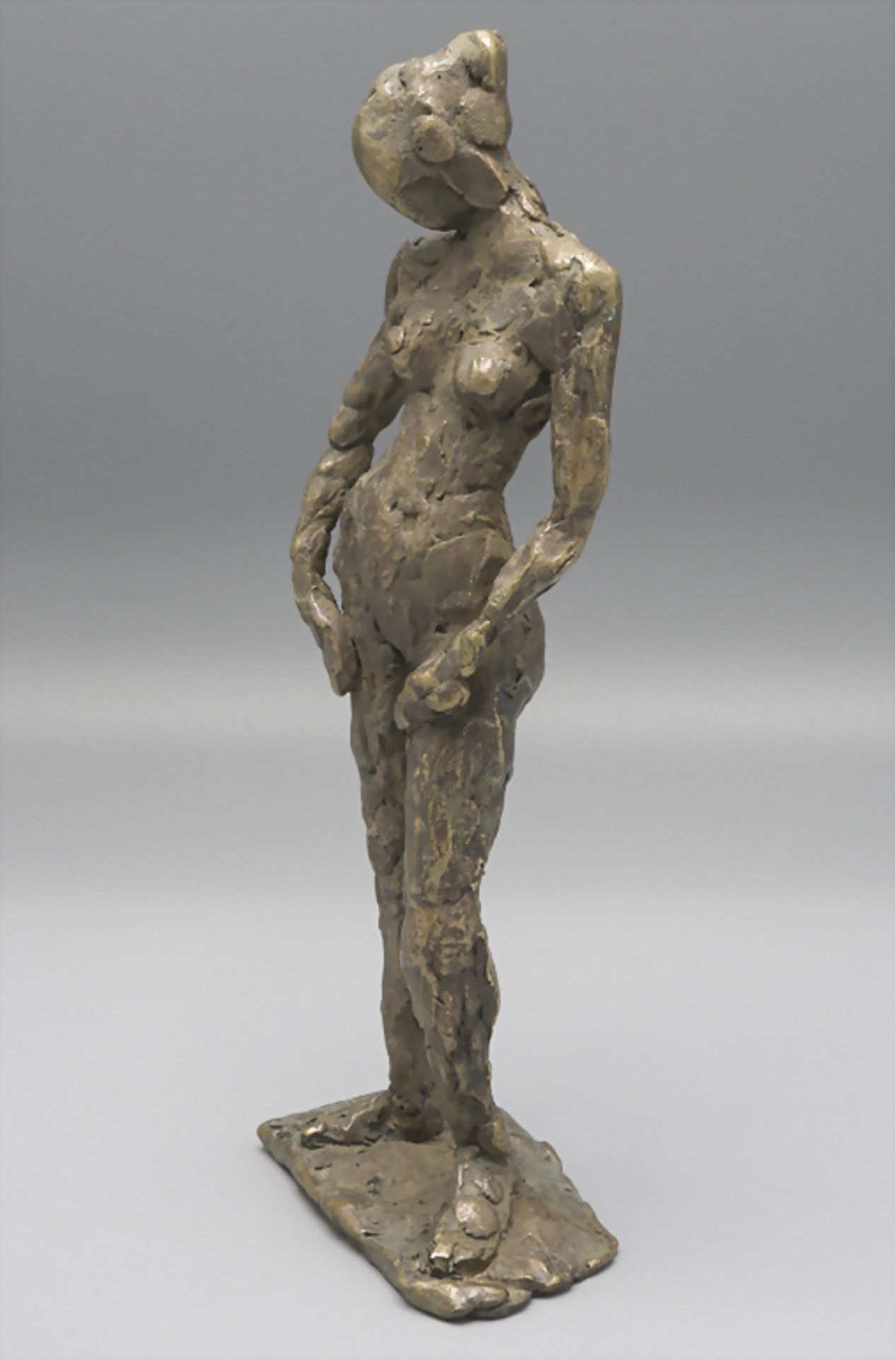 Stehender, expressiver Frauenakt / An expressive nude, wohl Frankreich, 1. Hälfte 20. Jh. - Bild 3 aus 4