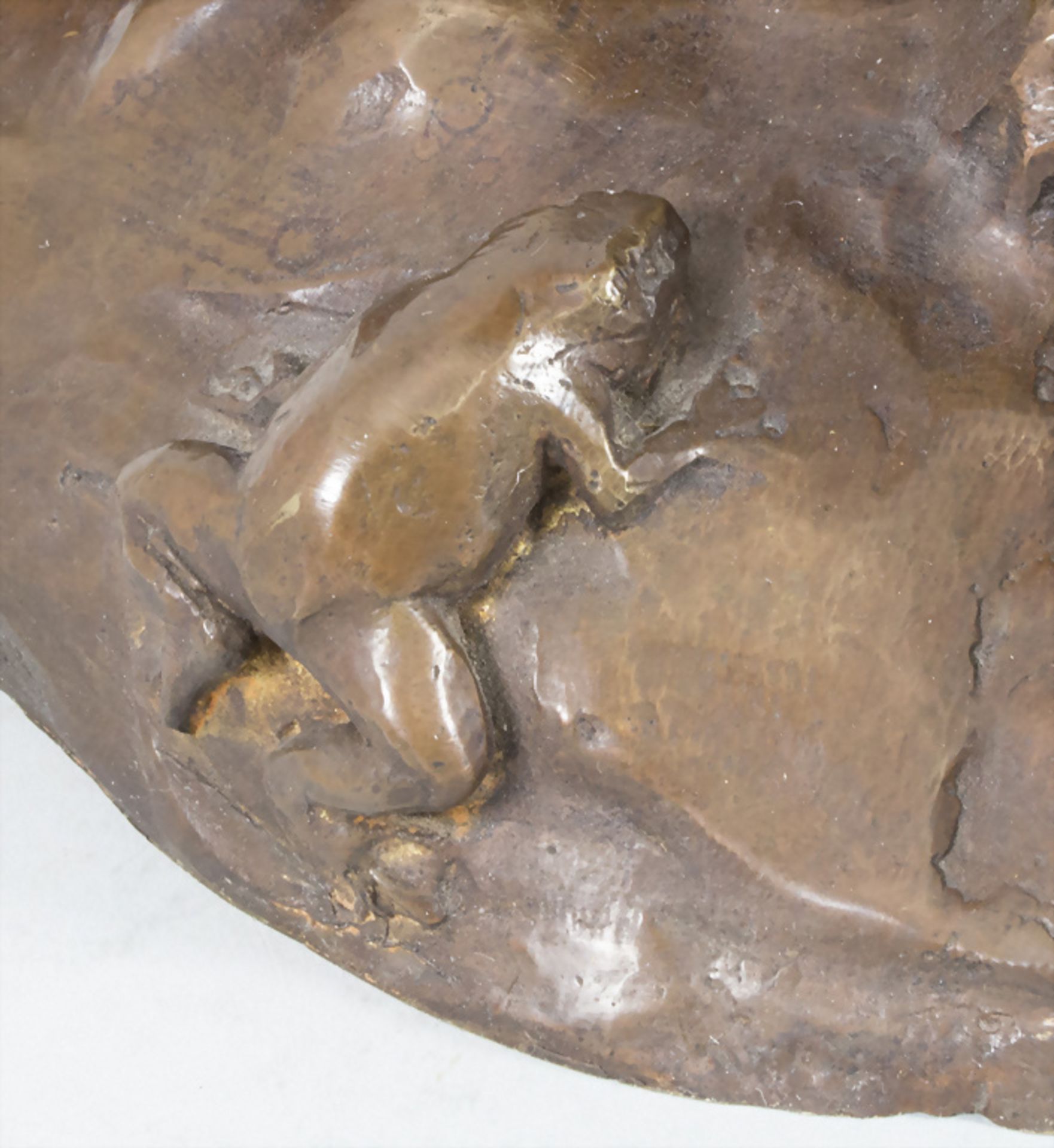 Bronze Figurengruppe Putto mit Setter und Frosch / A figural bronze group of a cherub with a ... - Bild 5 aus 6