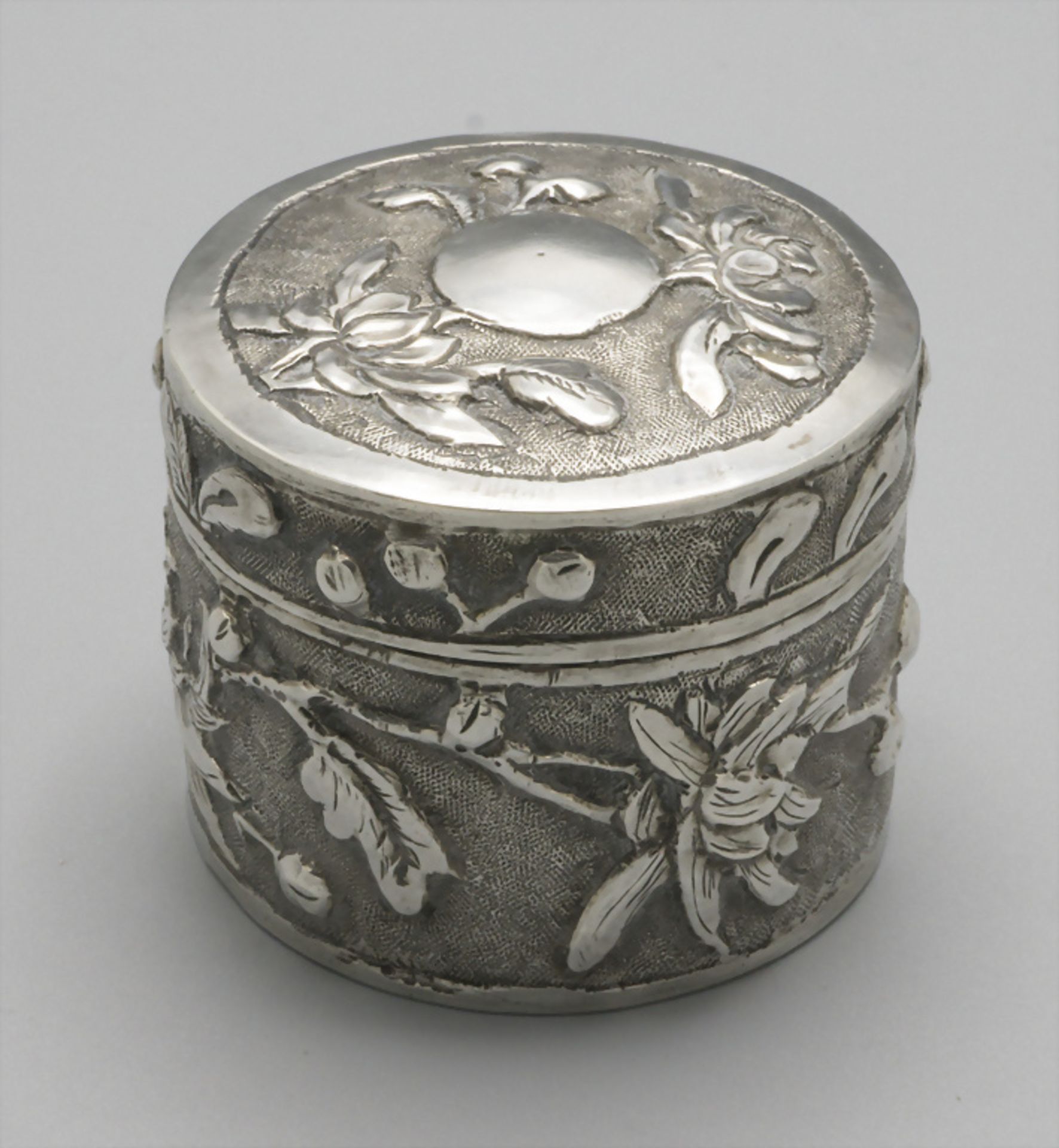 Kleine Dose / A small silver box, China, um 1900 - Image 3 of 8