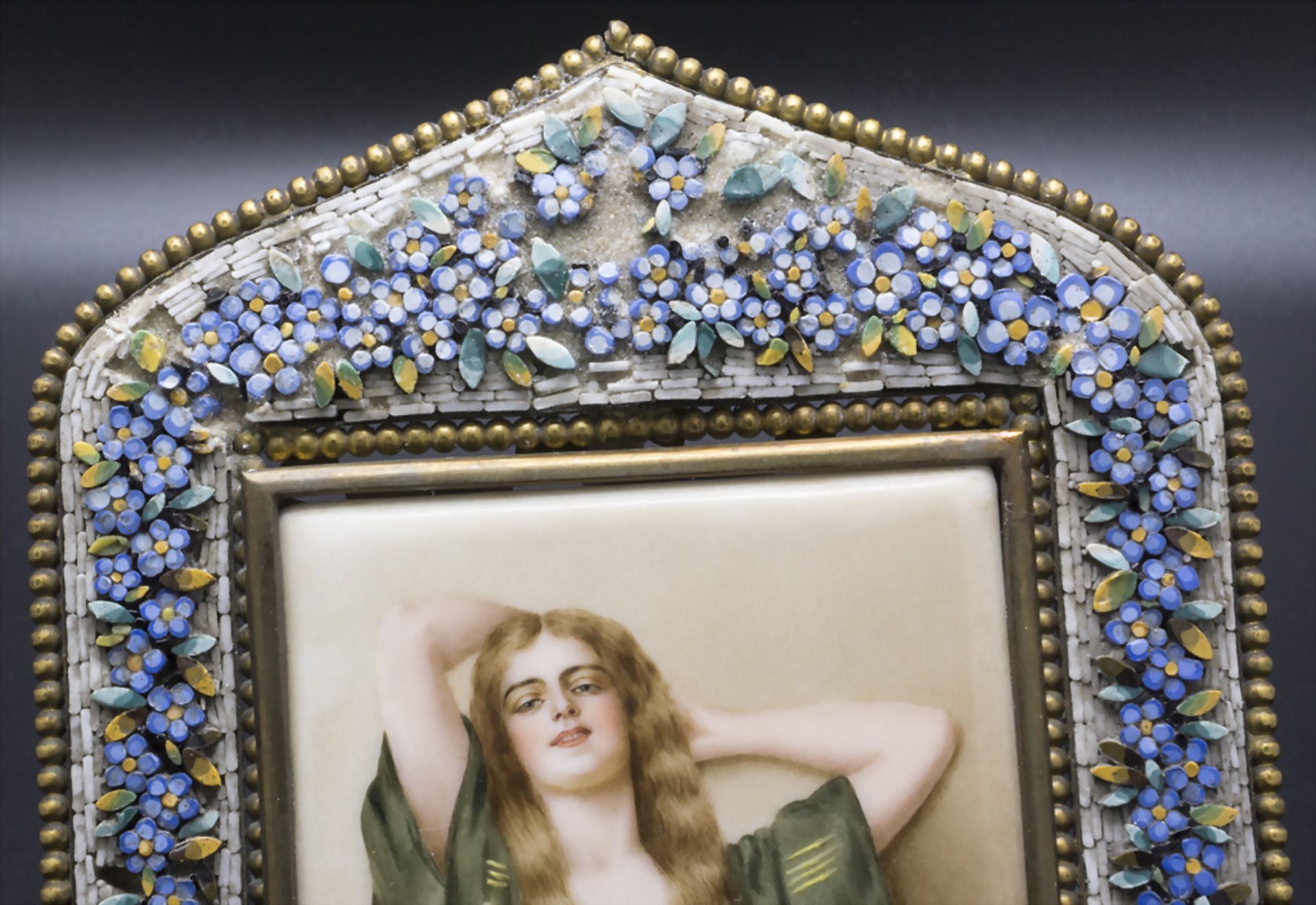 Porzellanbild Damenbildnis / A porcelain picture of a lady, Limoges, Frankreich, 20. Jh. - Image 3 of 5