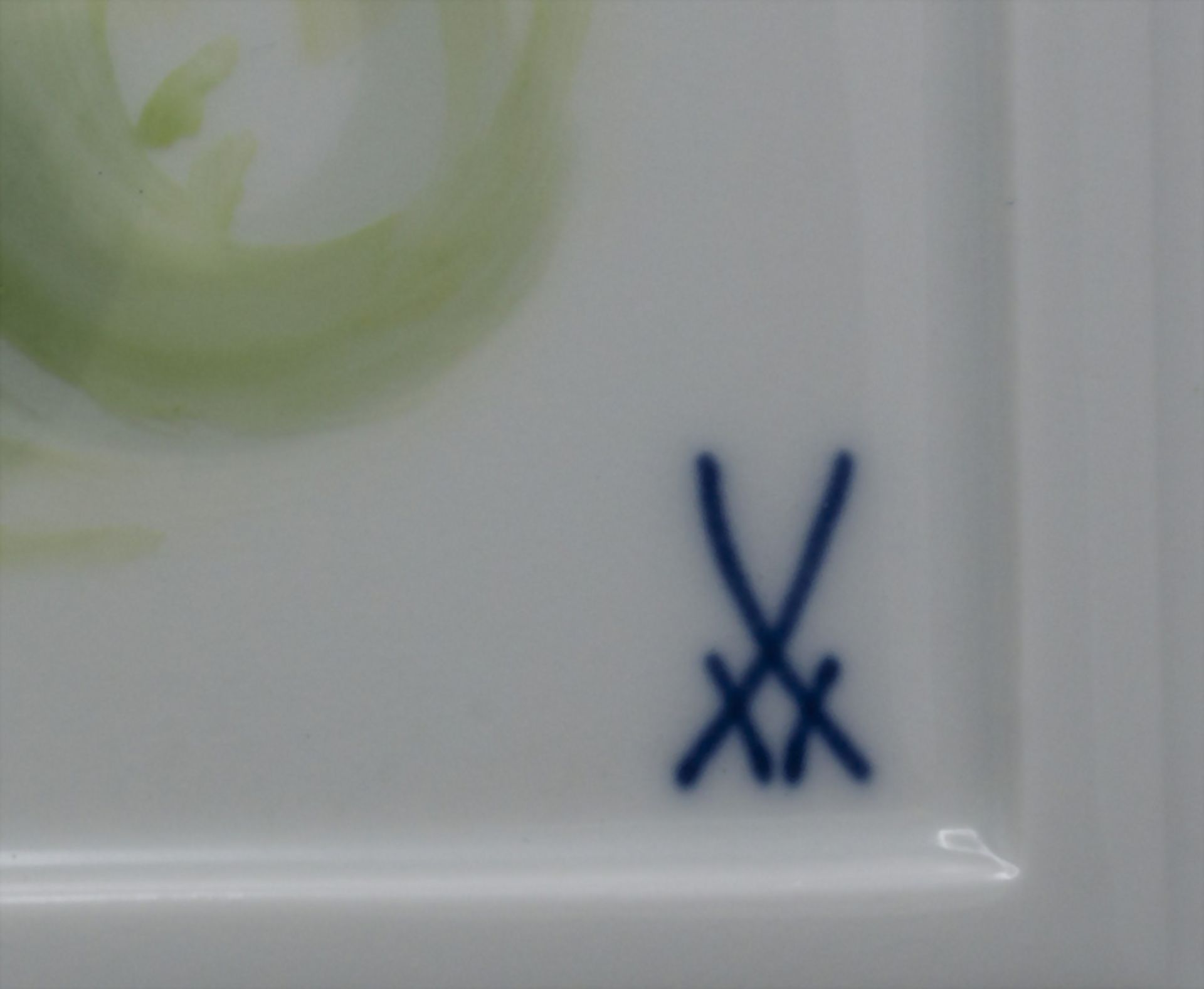 Porzellanbild mit Disteln / A porcelain picture with thistles, Andreas Herten, Meissen, um 1980 - Image 4 of 6