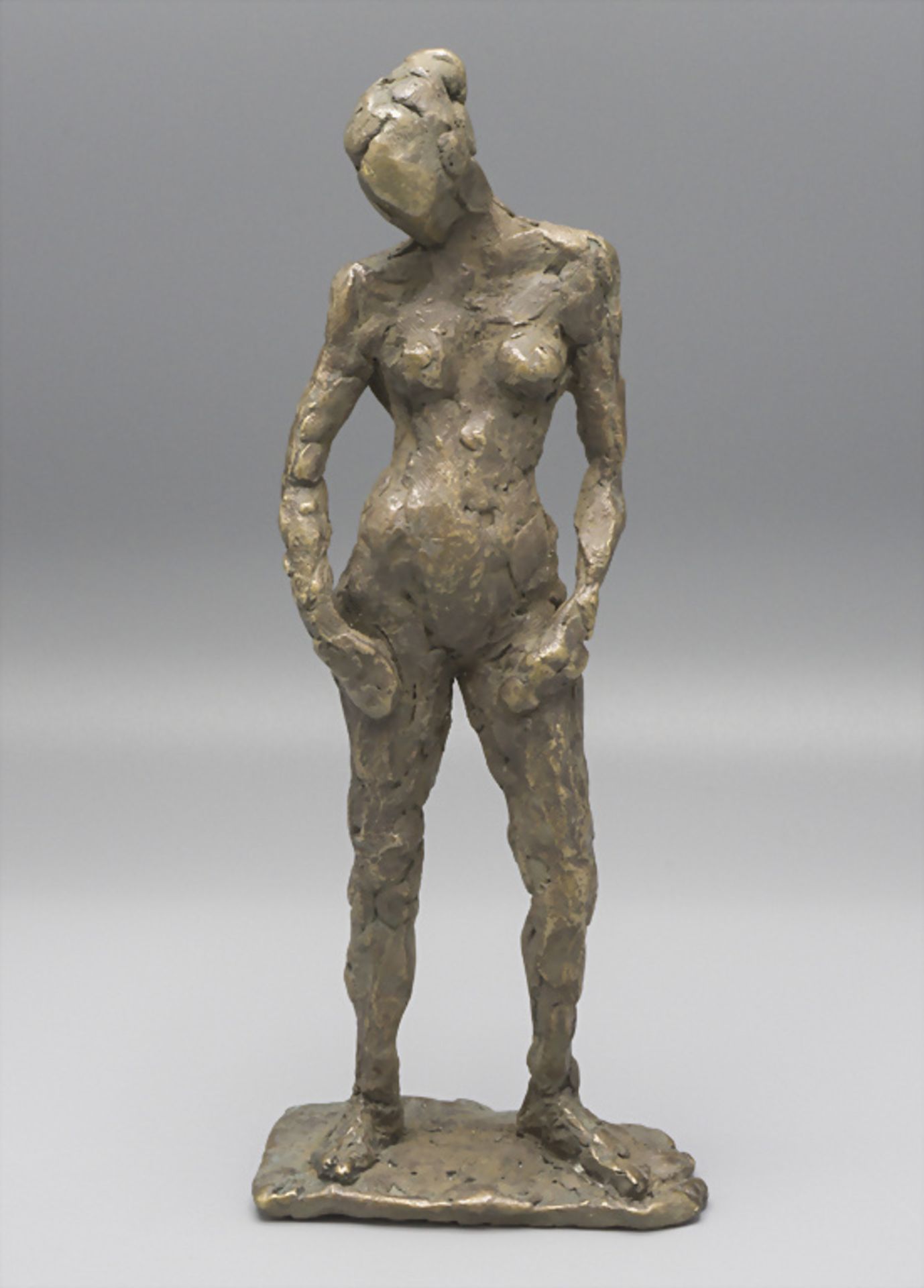 Stehender, expressiver Frauenakt / An expressive nude, wohl Frankreich, 1. Hälfte 20. Jh.