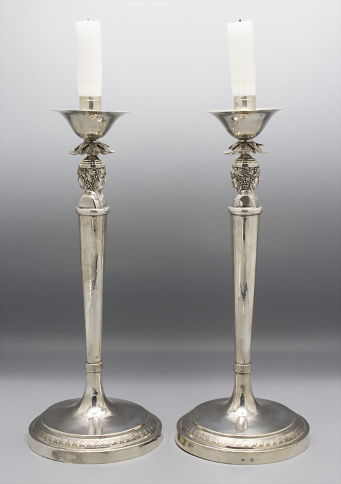 Paar Empire Leuchter / A pair of Empire silver candlesticks, Vatikanstadt / Rom / Roma, um 1800 - Bild 4 aus 8