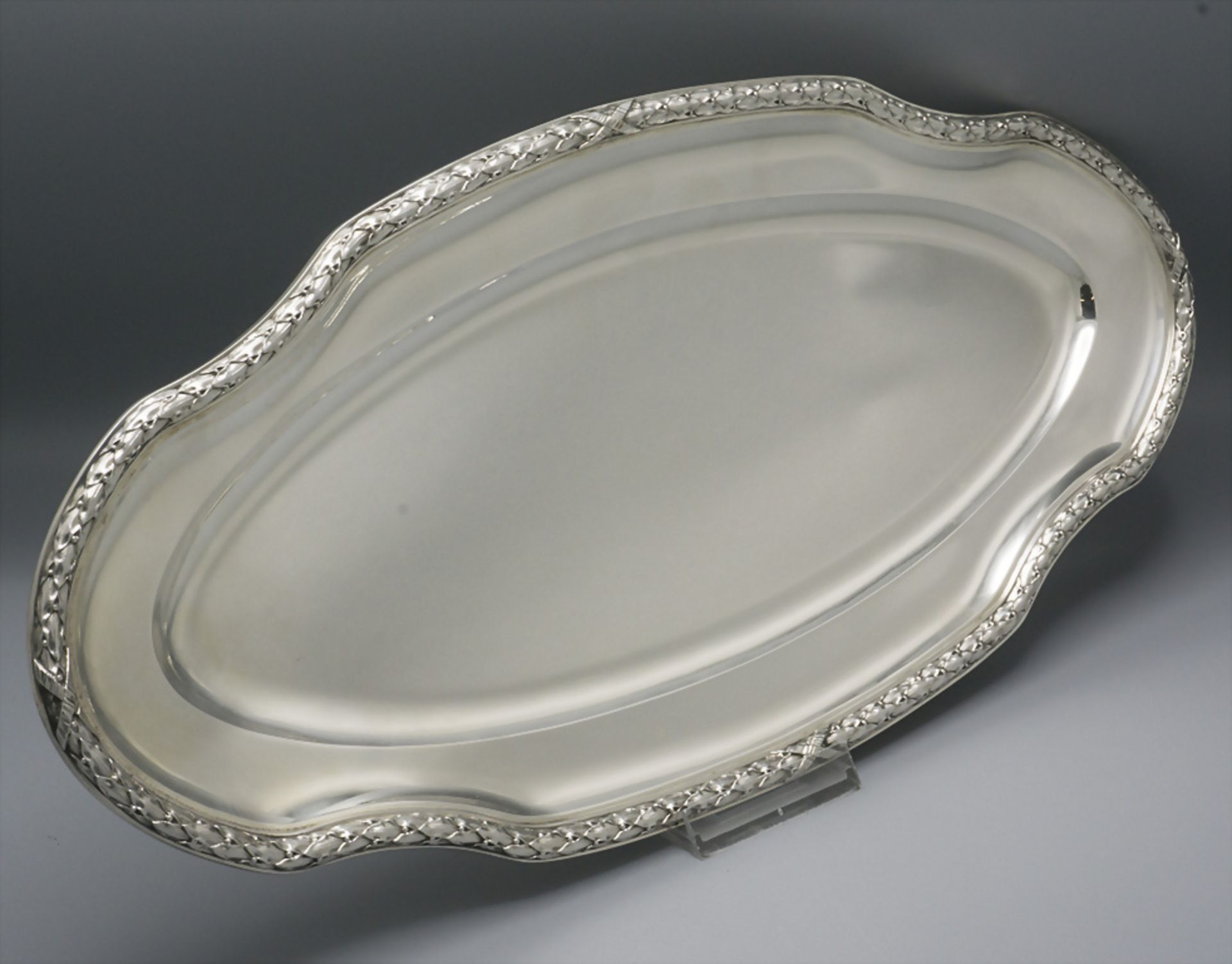 Ovale Platte / An oval silver plate, um 1900