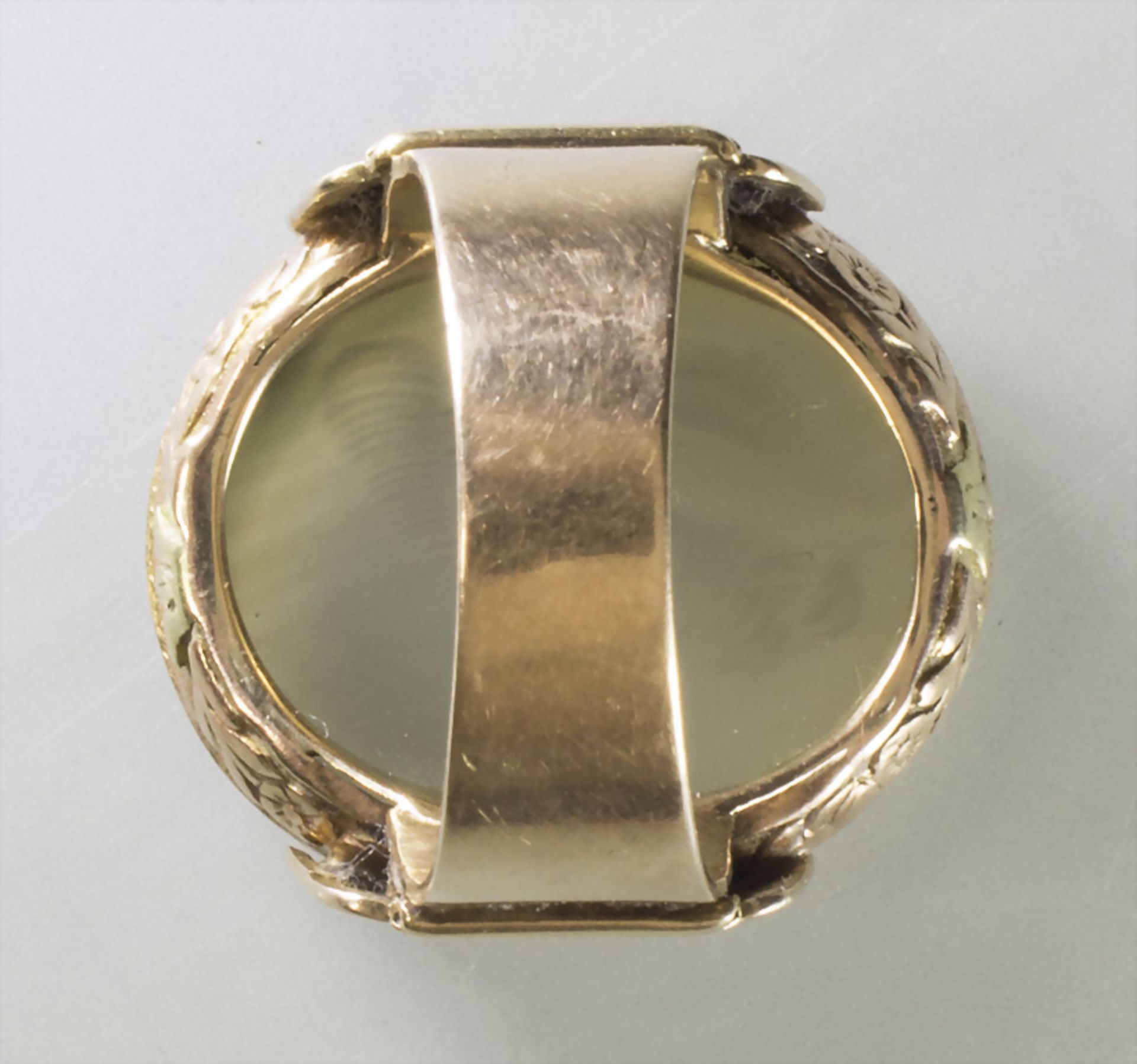 Ein Empire Siegelring mit Gemme / An Empire signet gold ring with gem, Frankreich, um 1810 - Bild 4 aus 4