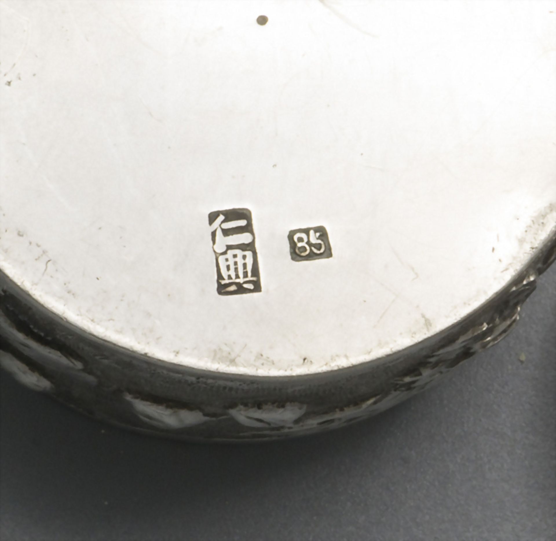 Kleine Dose / A small silver box, China, um 1900 - Image 8 of 8