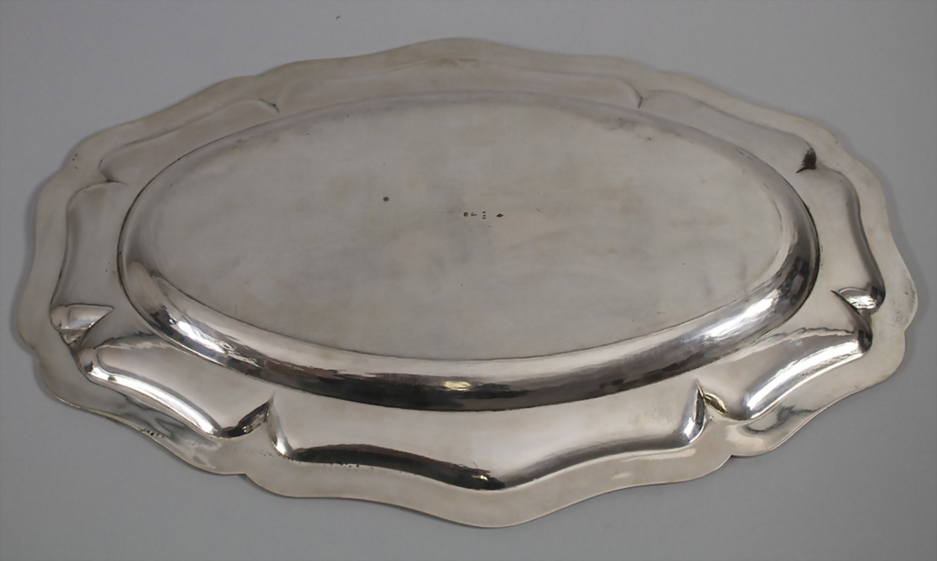 Ovale Platte / An oval silver plate, Emile Puiforcat, Paris, um 1900 - Image 3 of 4