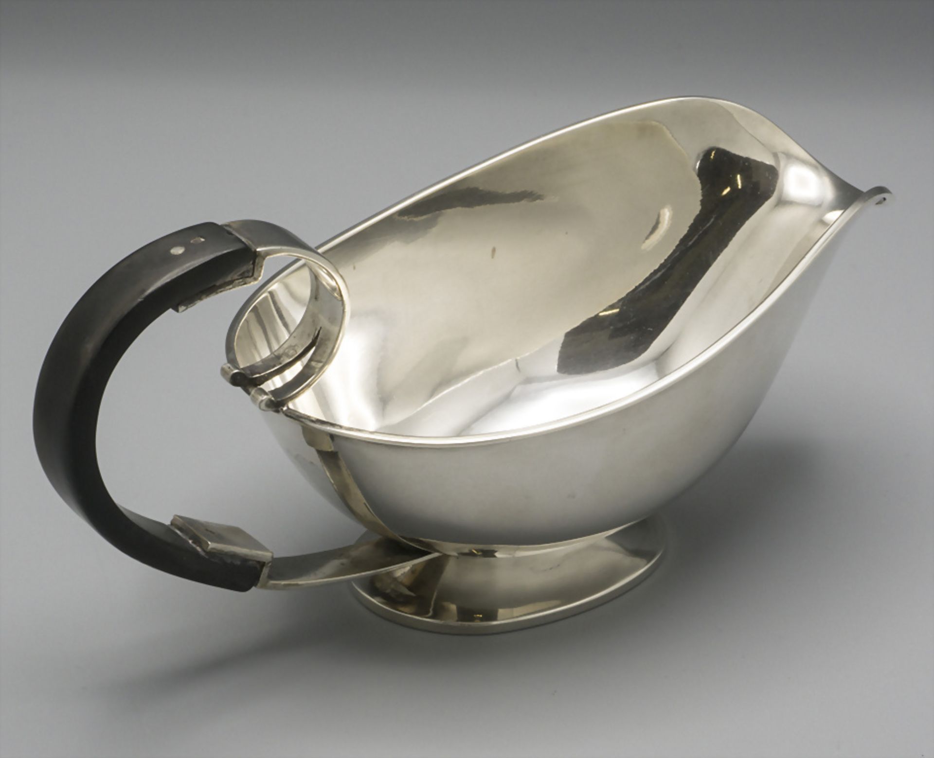 Art Déco Sahnegießer / An Art Deco silver creamer, Kopenhagen / København, 1937 - Image 2 of 5