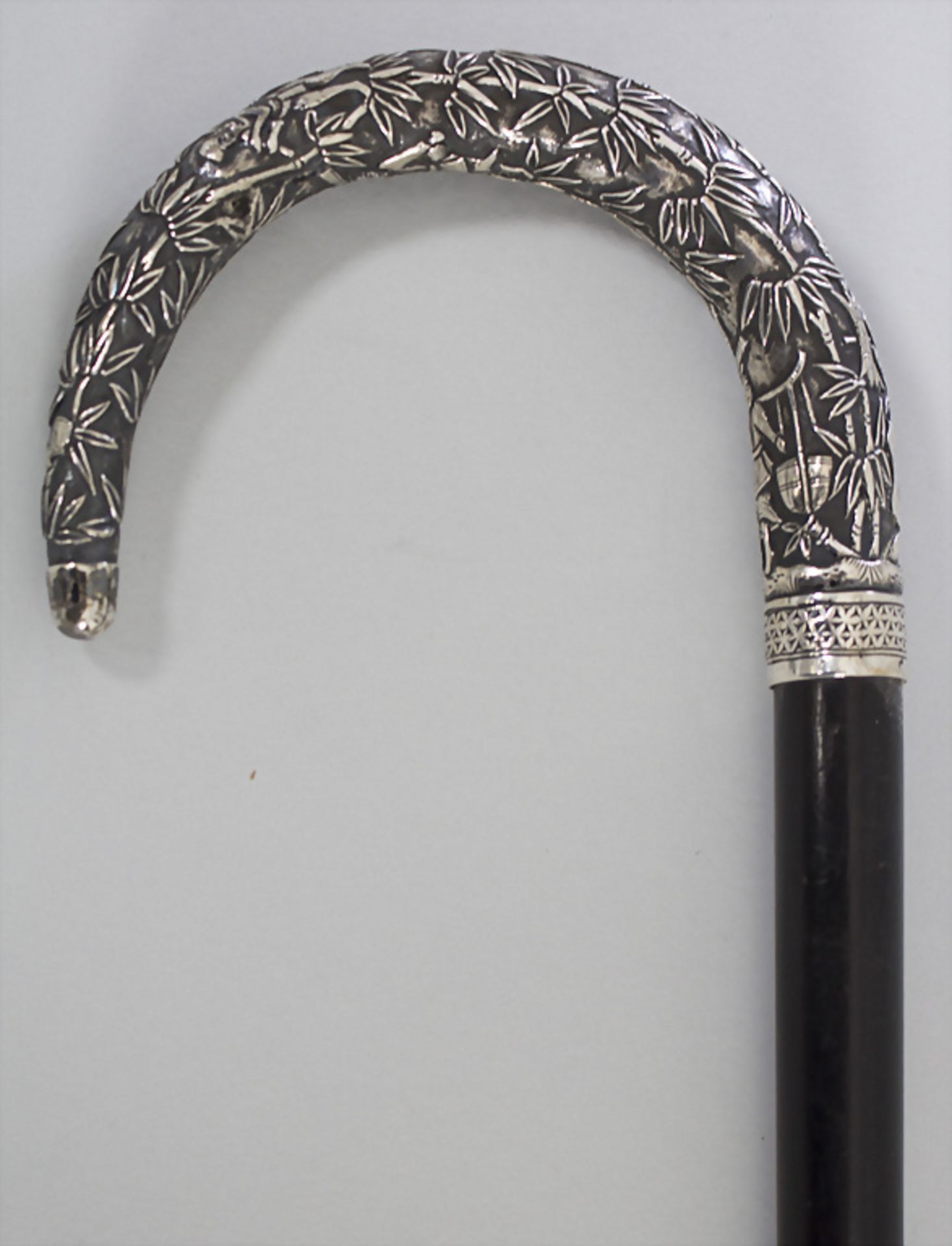 Spazierstock mit Silbergriff / A walking stick / cane with silver handle, China, um 1900