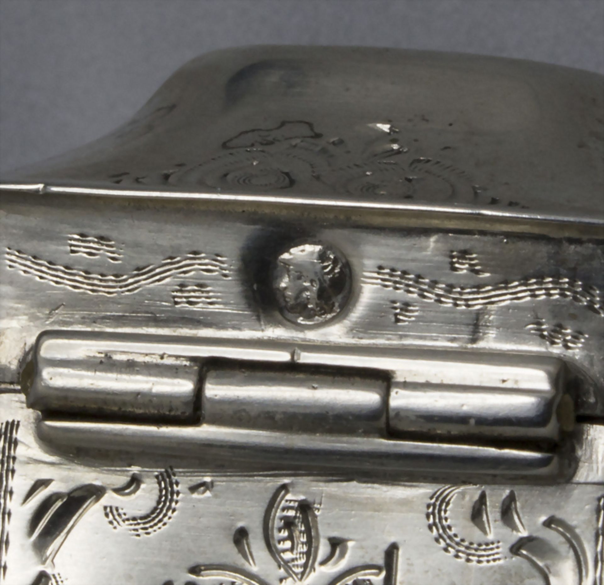 Tabatiere / Schnupftabakdose / A silver snuff box, Niederlande / Nederland, um 1833 - Image 8 of 8
