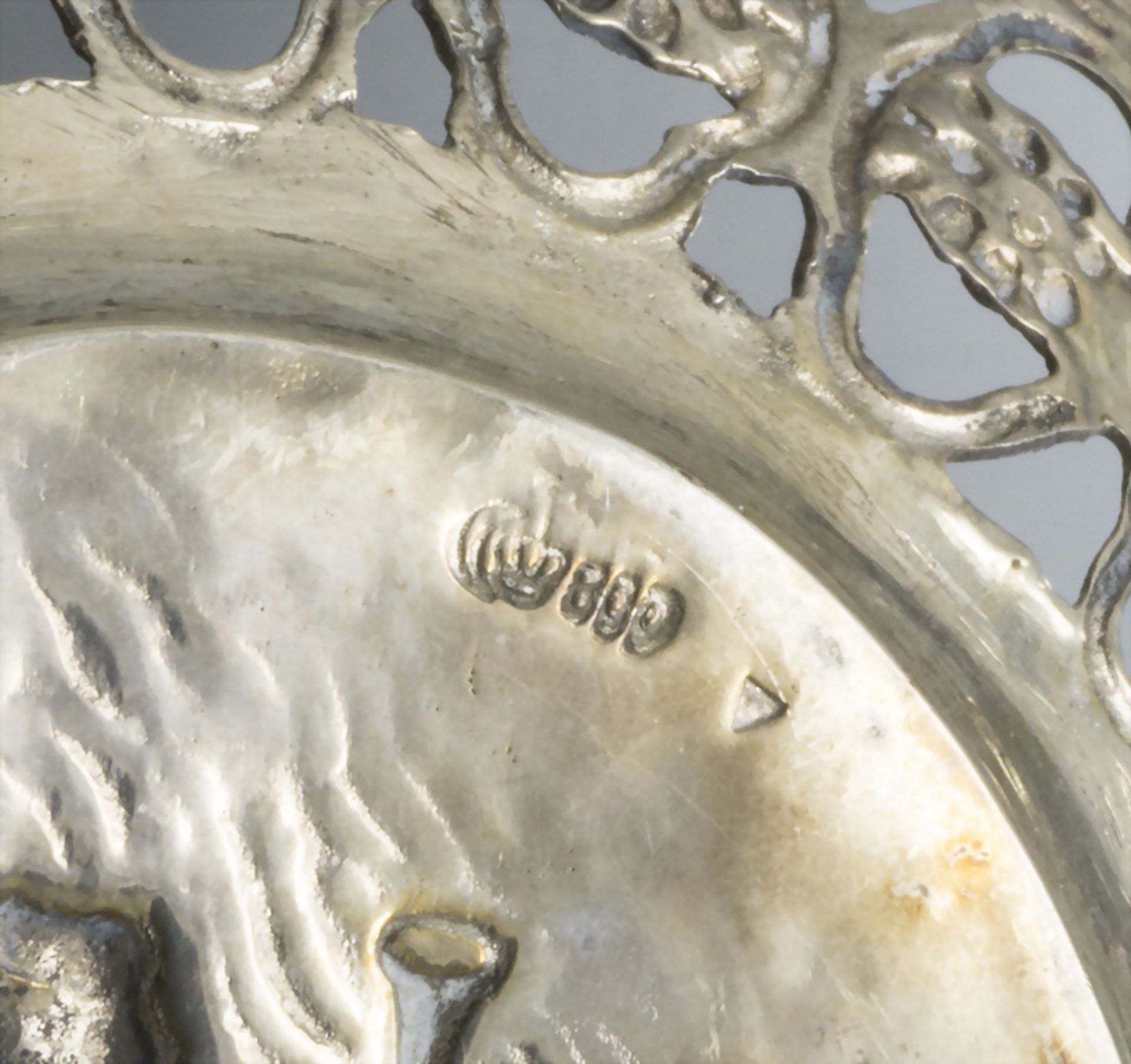 Silberschale mit Puttodekor / A silver bowl with cherubs, deutsch, um 1890 - Image 6 of 6