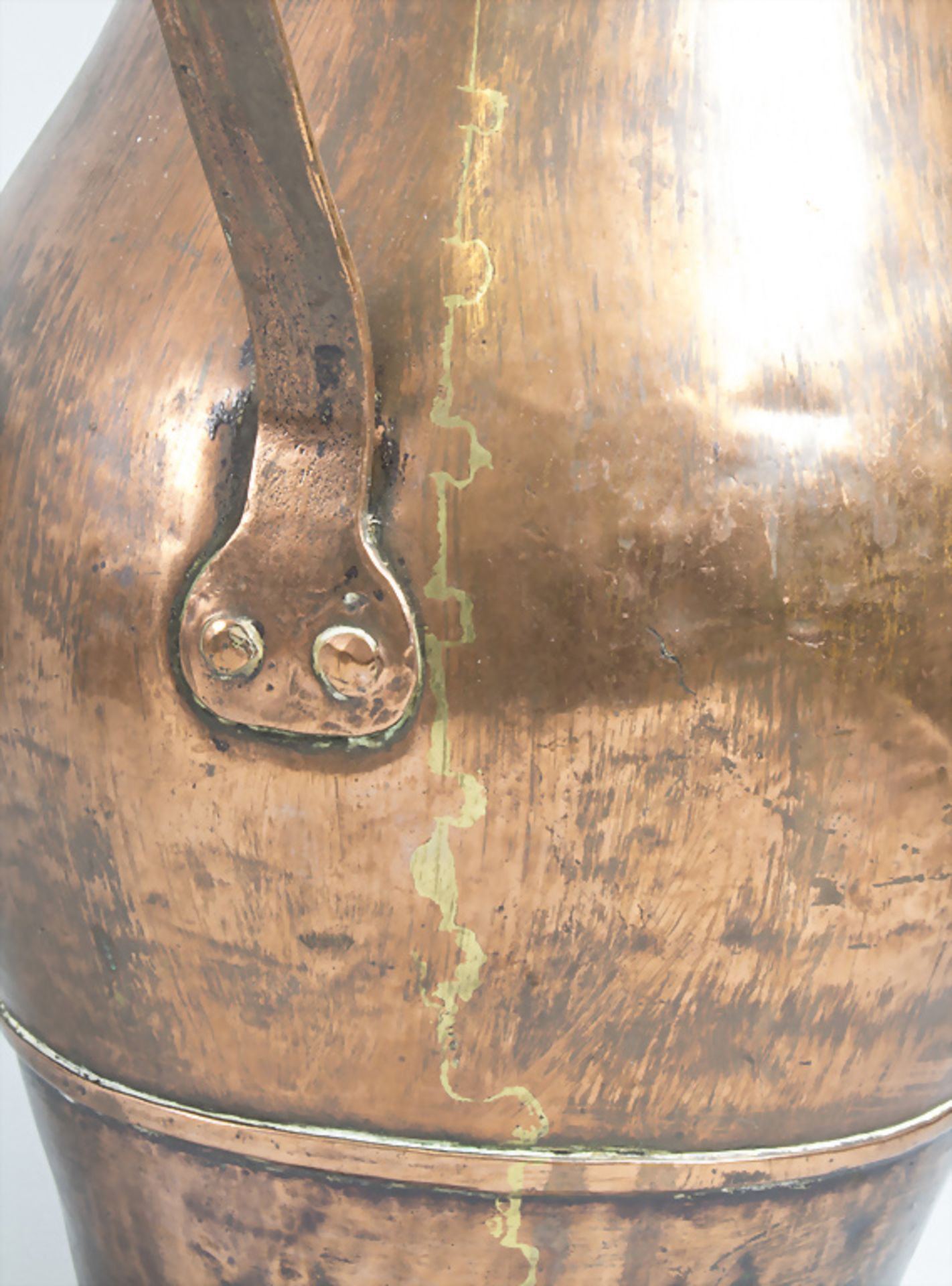 Konvolut aus vier Kupfergefäßen / A set of four copper vessels, 17./18. Jh. - Bild 3 aus 3