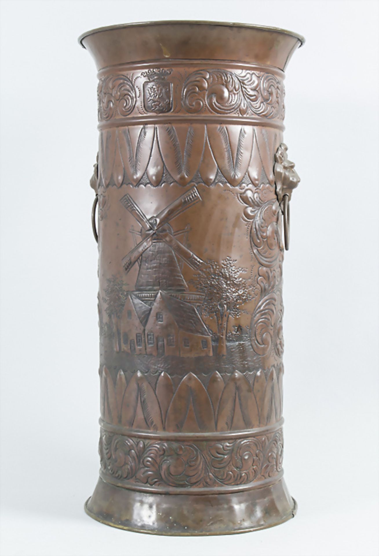 Schirmständer / An umbrella stand, um 1900