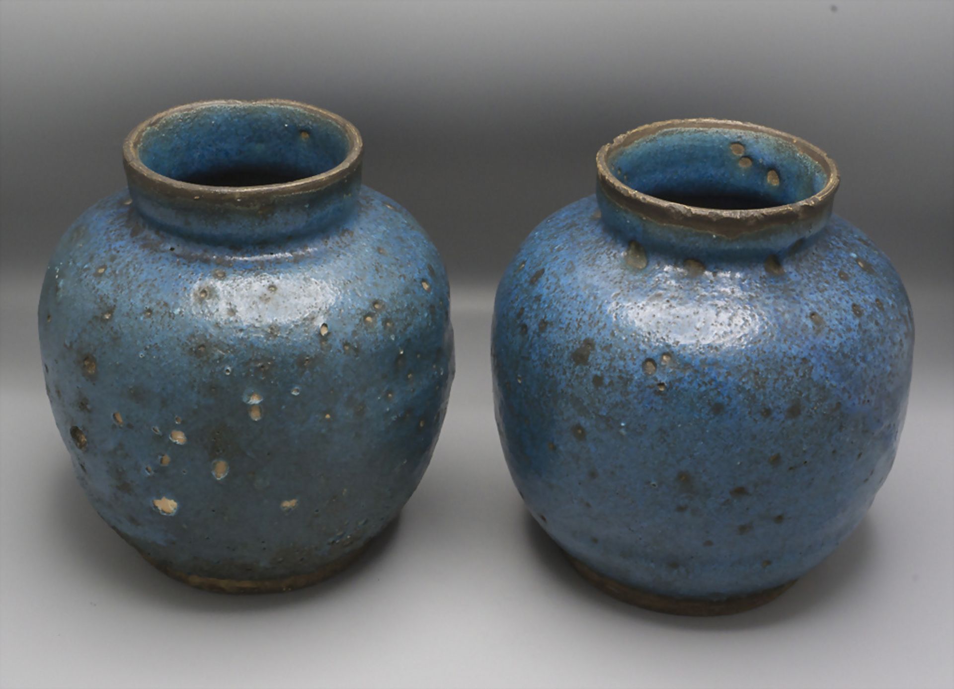 Zwei Vasen / Two vases, Persien, 17. Jh. - Bild 2 aus 8