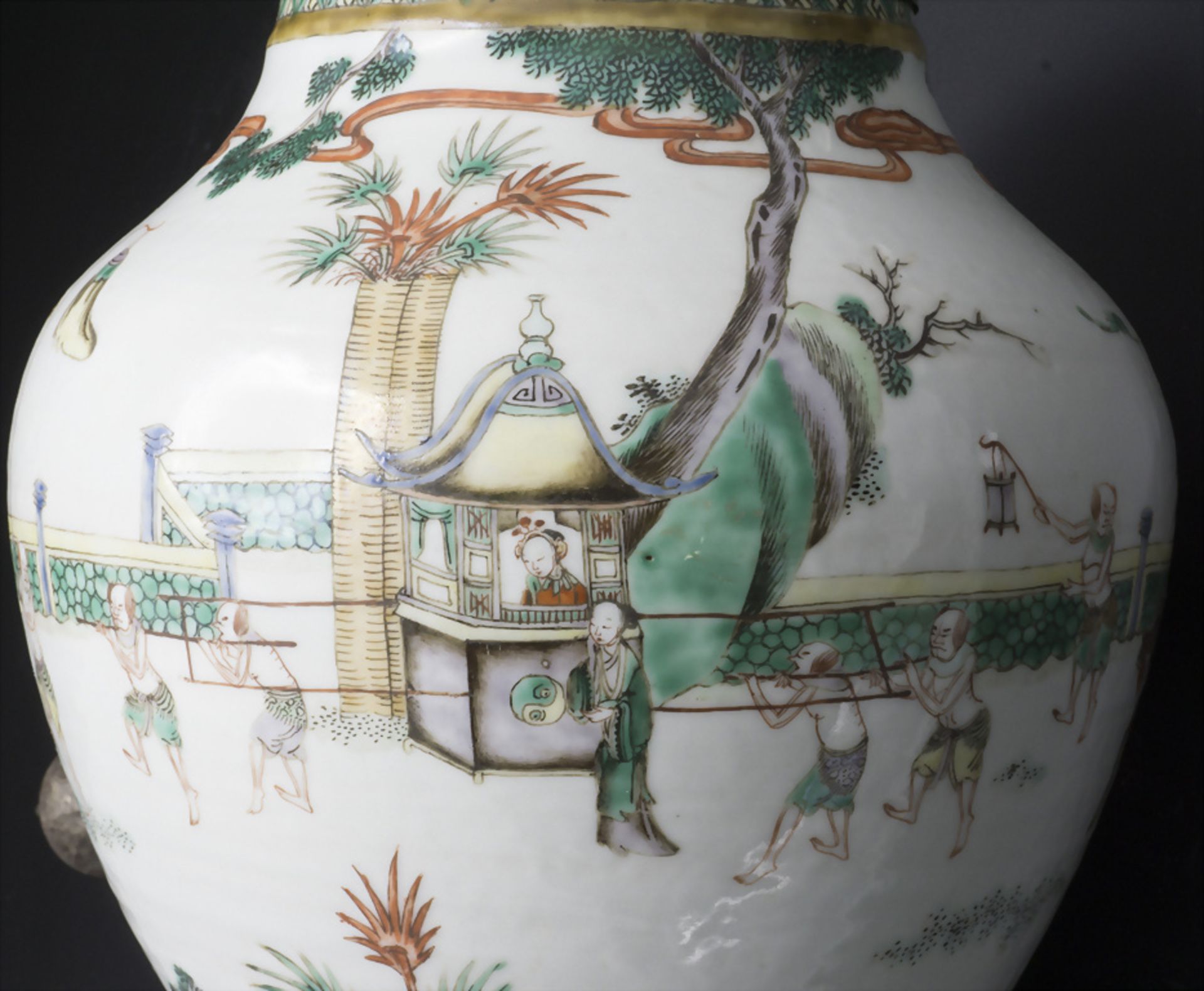 Ziervase, bzw. Lampenfuß / A decorative porcelain vase or lamp base, China, Qing-Dynastie ... - Bild 4 aus 6