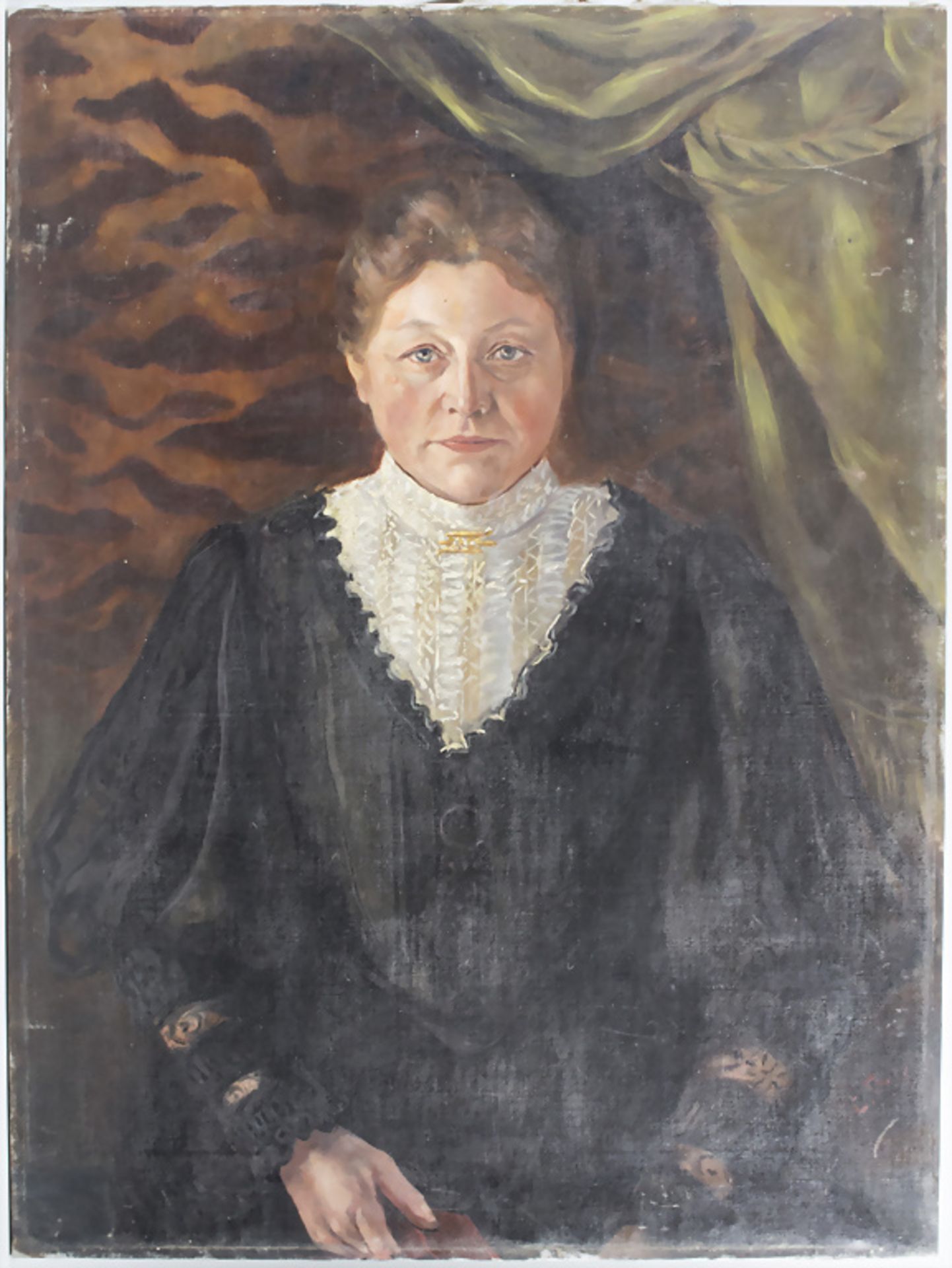 Künstler der Jahrhundertwende, 'Porträt einer Dame mit Rüschenkragen' / 'Portrait of a lady ...