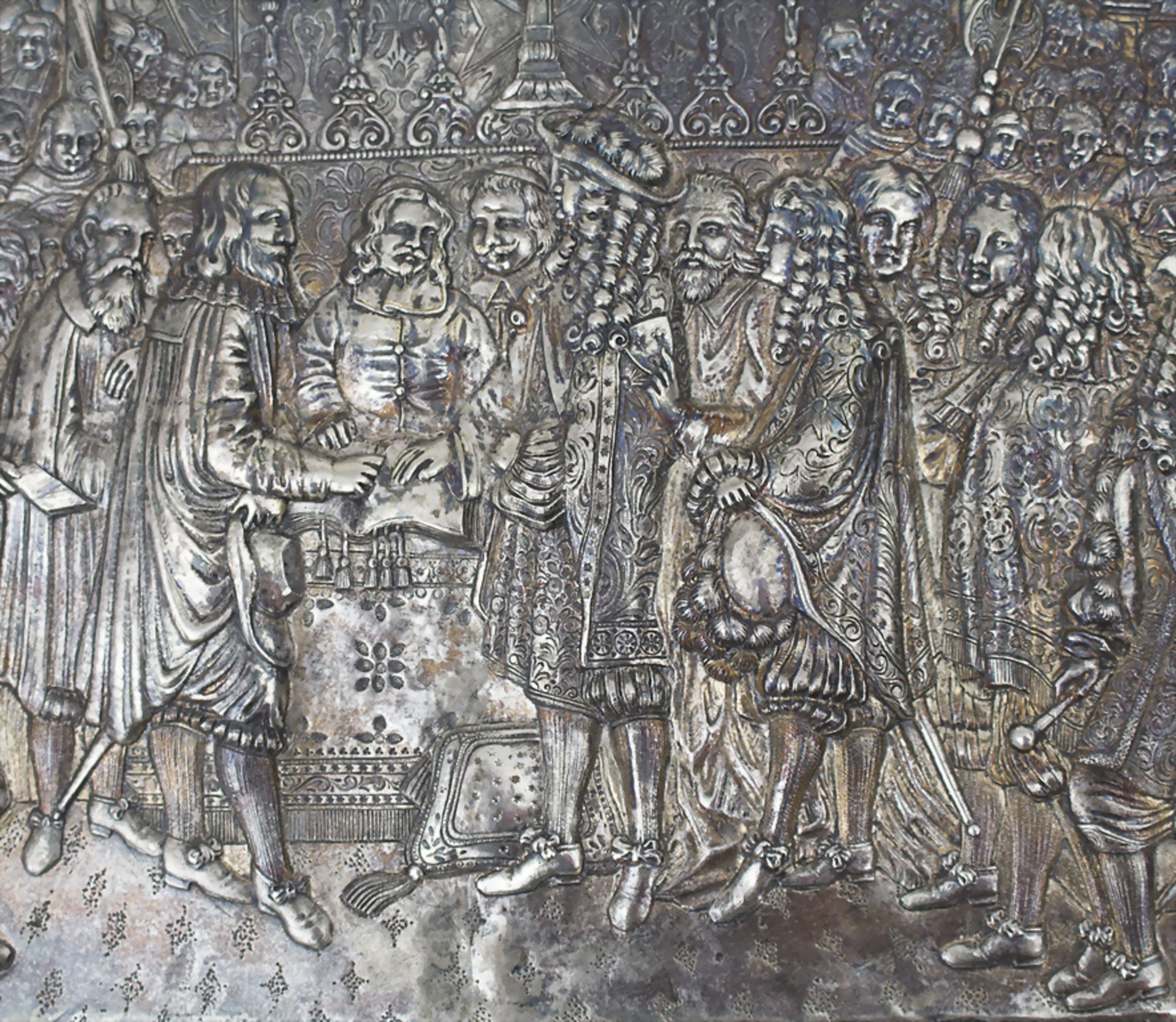 Große barocke Schauplatte / A large Baroque silver plate, 18./19. Jh. - Image 2 of 6