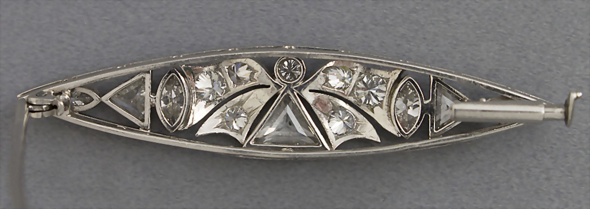 Art Déco Platin-Brosche / Art Déco Platinum-Brooch, um 1926 - Image 2 of 2