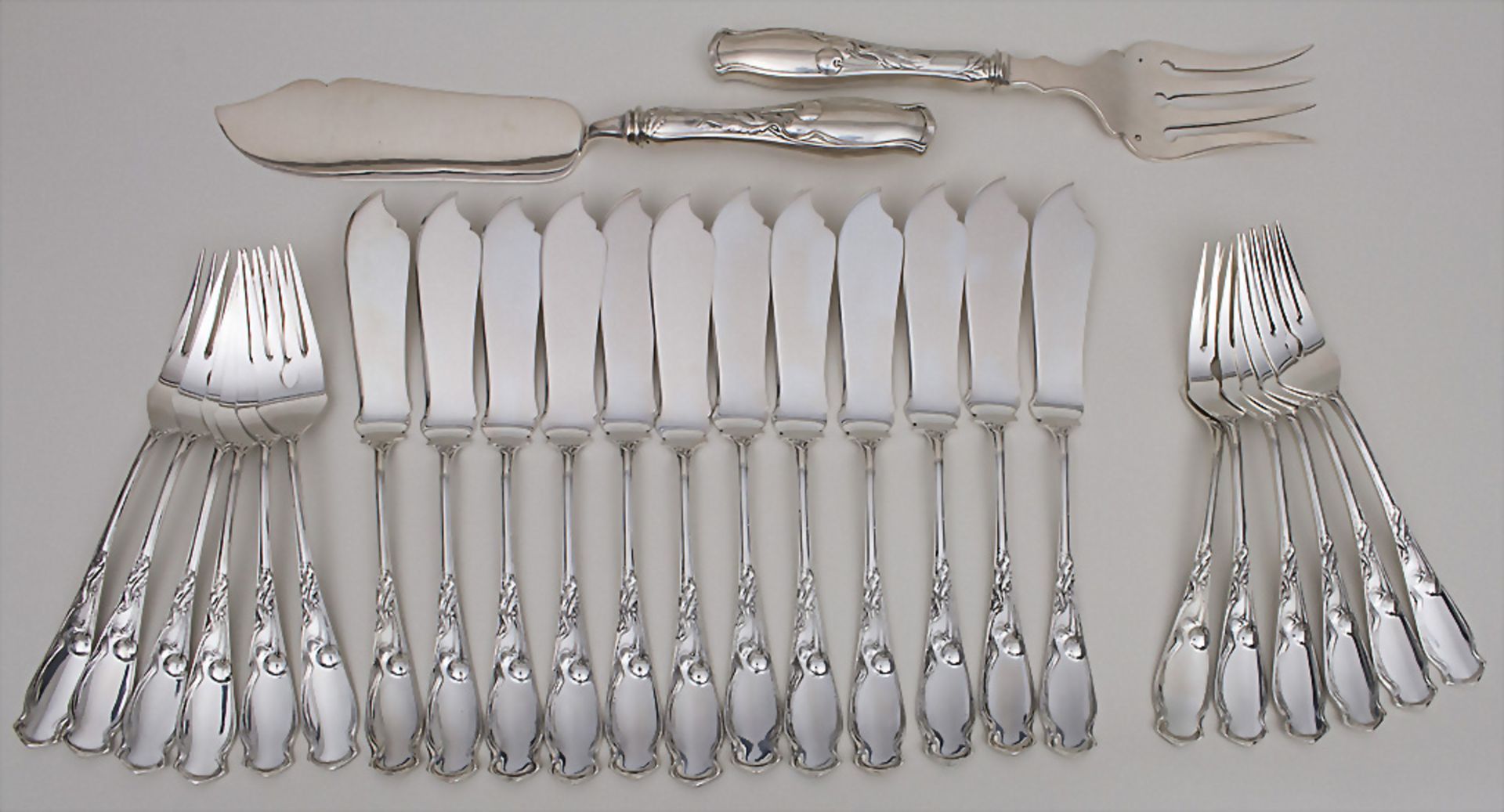 Jugendstil Fischbesteck / A 26 pieces Art Nouveau fish cutlery, Franz Bahner, Düsseldorf, um 1920