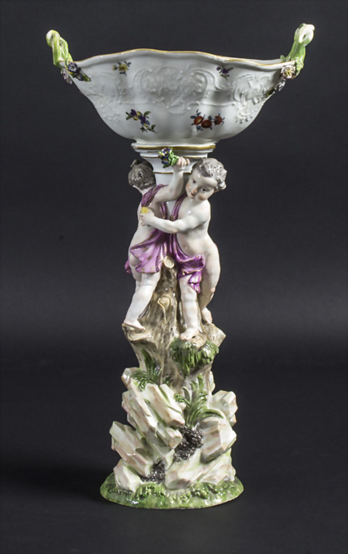 Tafelaufsatz mit Kindern / A centrepiece with children, Meissen, 1763-73