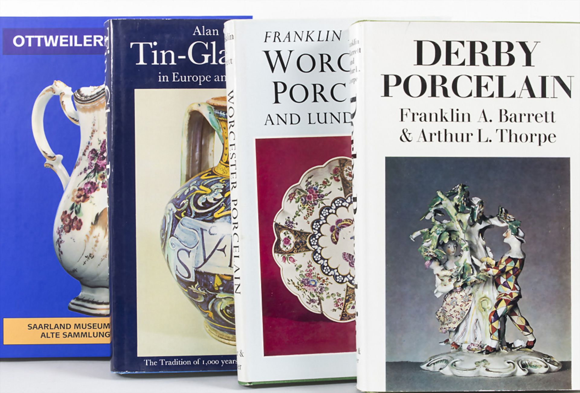 Konvolut Fachliteratur Porzellan / Various porcelaine literature, 20. Jh.