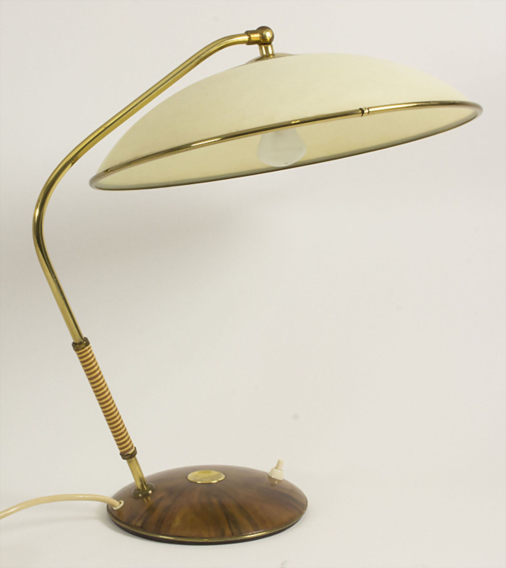 Tischlampe / A desk lamp, um 1960