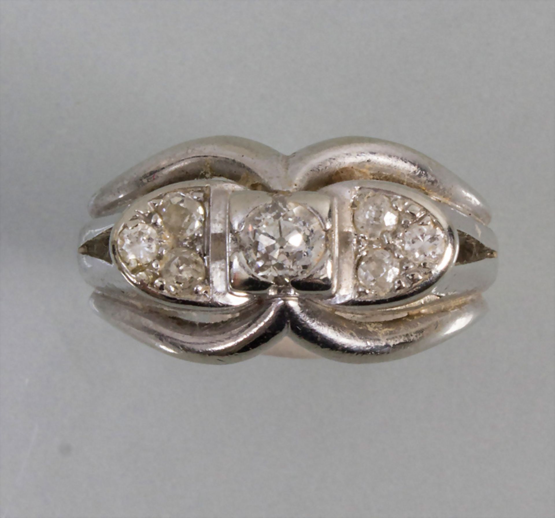 Damenring mit Diamanten / A 14k ladies gold ring with diamonds