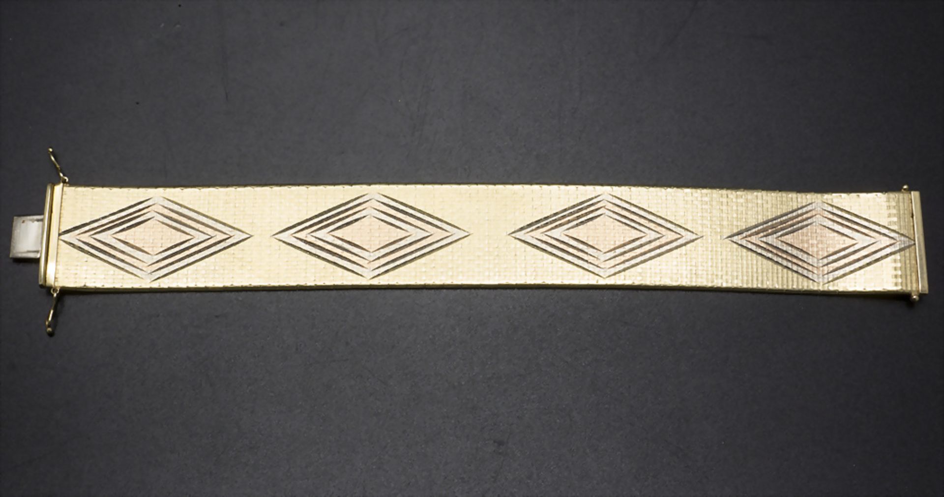 Armband / A gold bracelet, um 1965