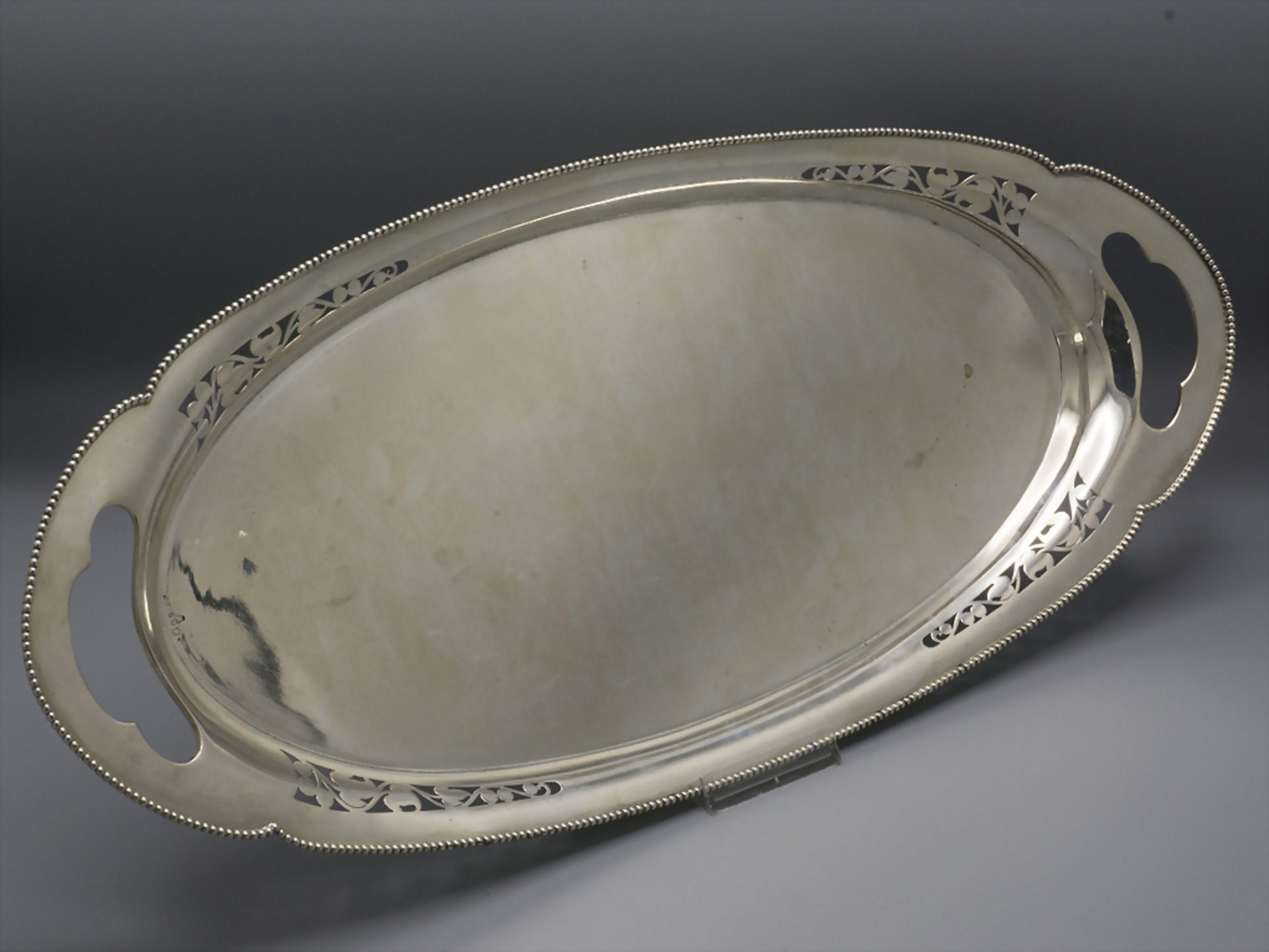 Jugendstil Tablett / An Art Nouveau silver tray, Seligmann, Wien, um 1900