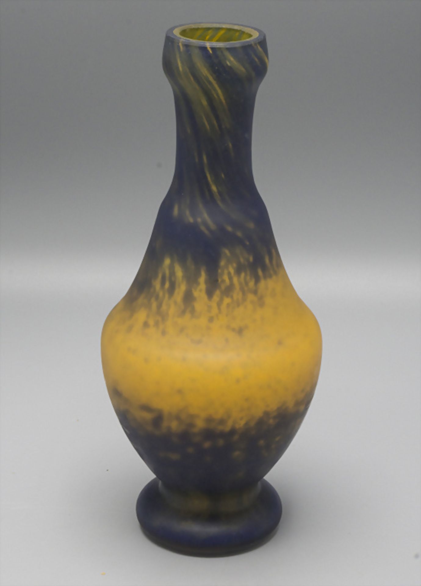 Art Déco Ziervase / An Art Deco glass vase, A. Delatte, Nancy, um 1925