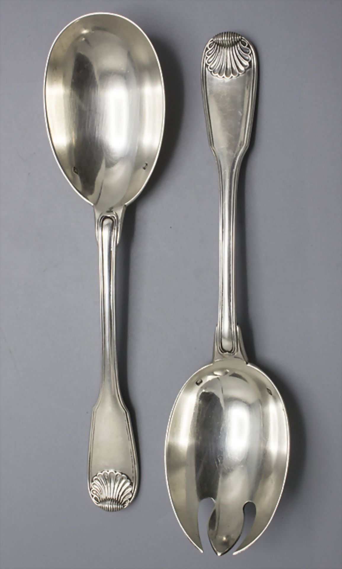 Salatbesteck / Silver salad servers / Couvert à salade en argent massif, Hénin & Cie., Paris, ...